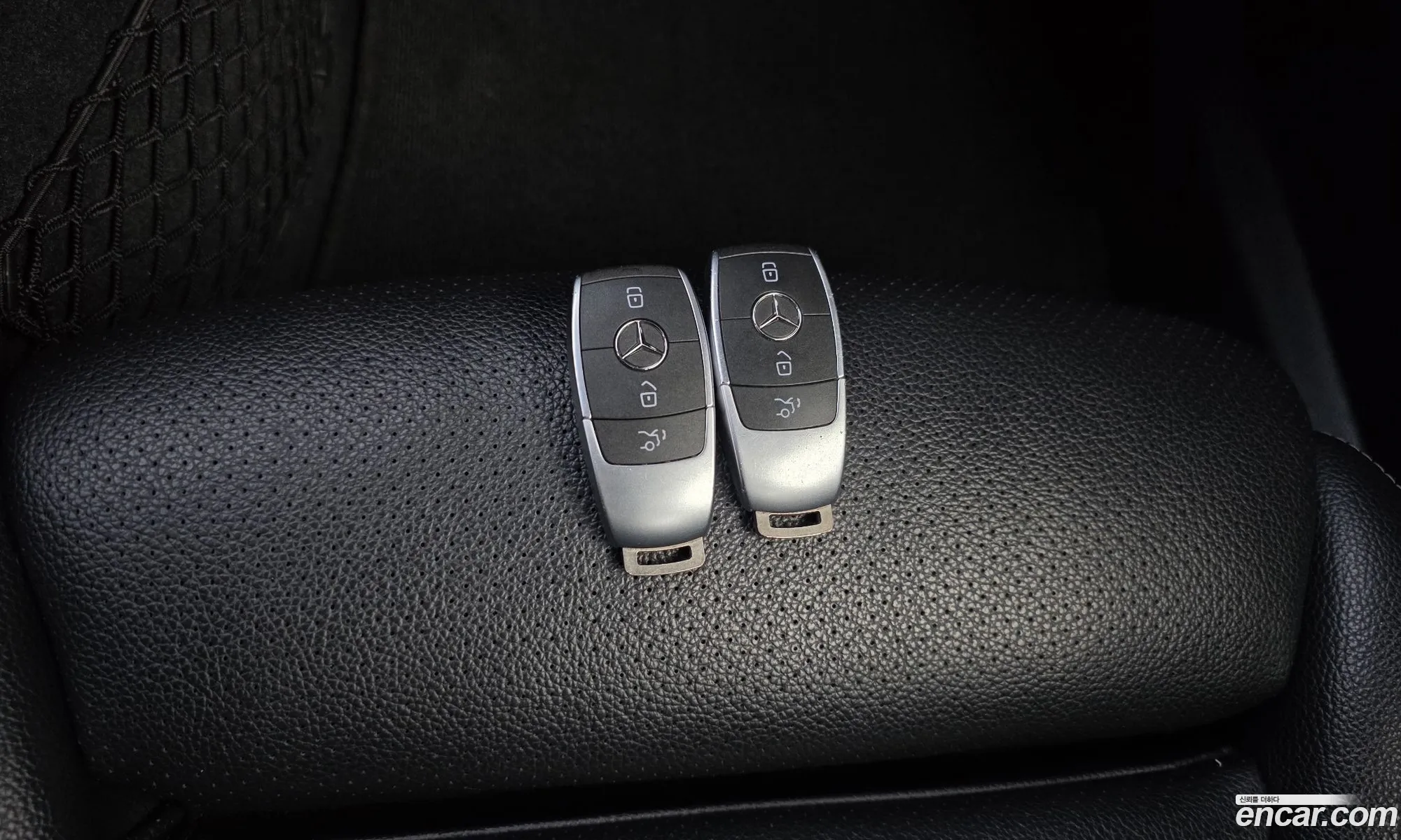 Mercedes-Benz C-Class W205 2019 — 18