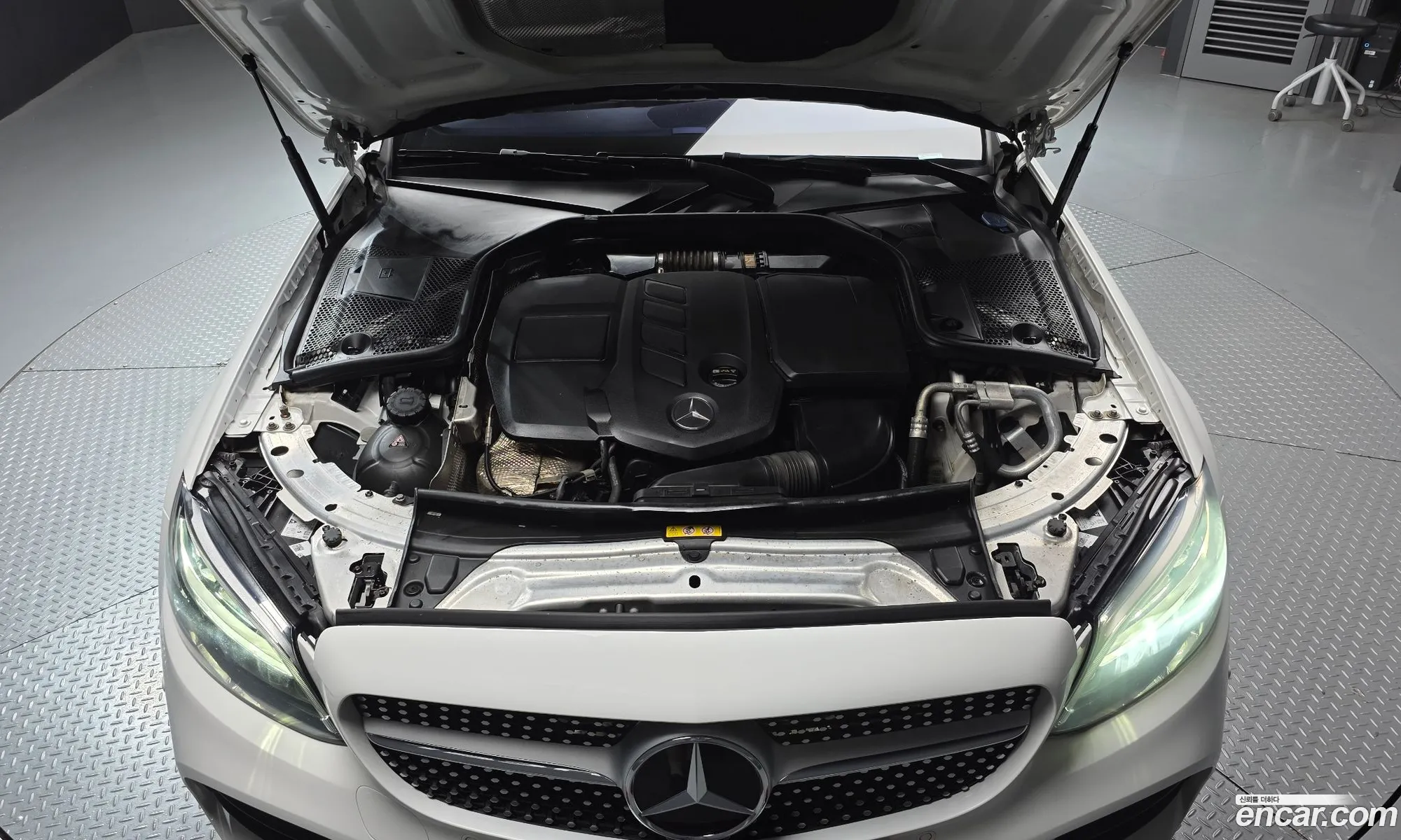 Mercedes-Benz C-Class W205 2019 — 16