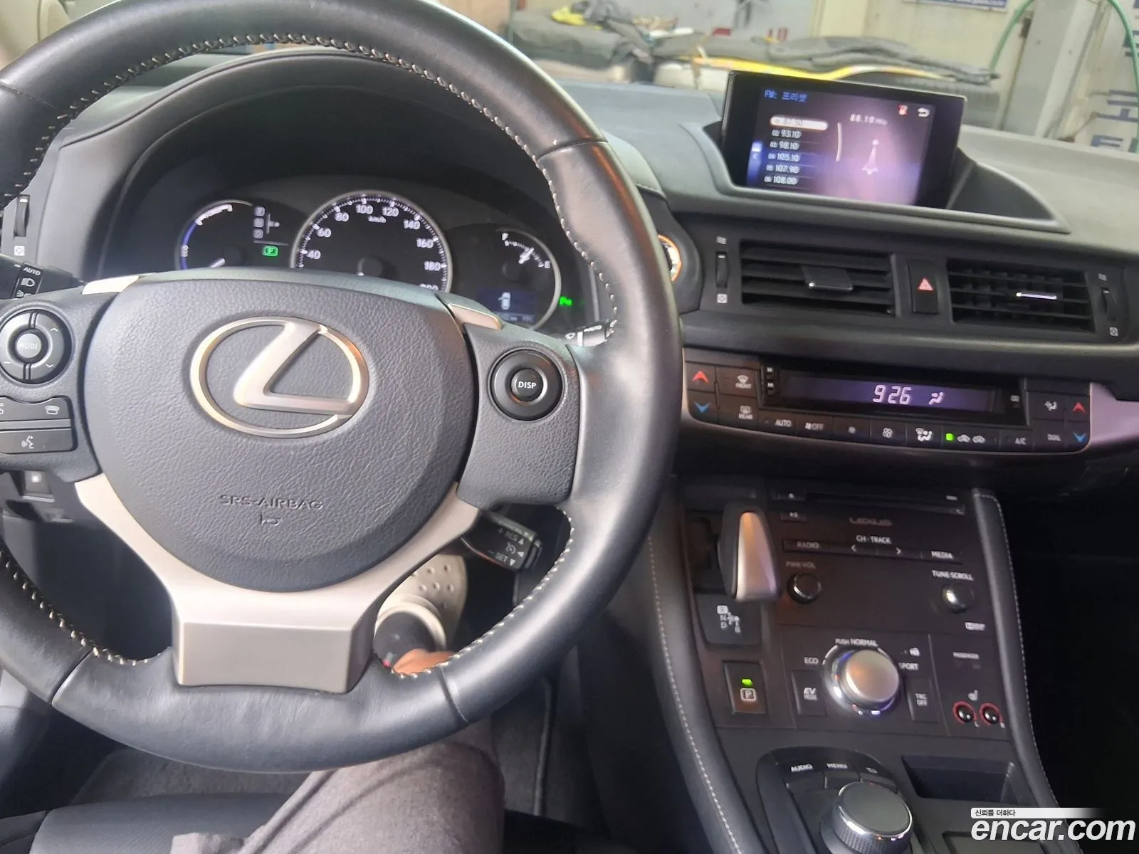 Lexus CT200h 2014 — 3