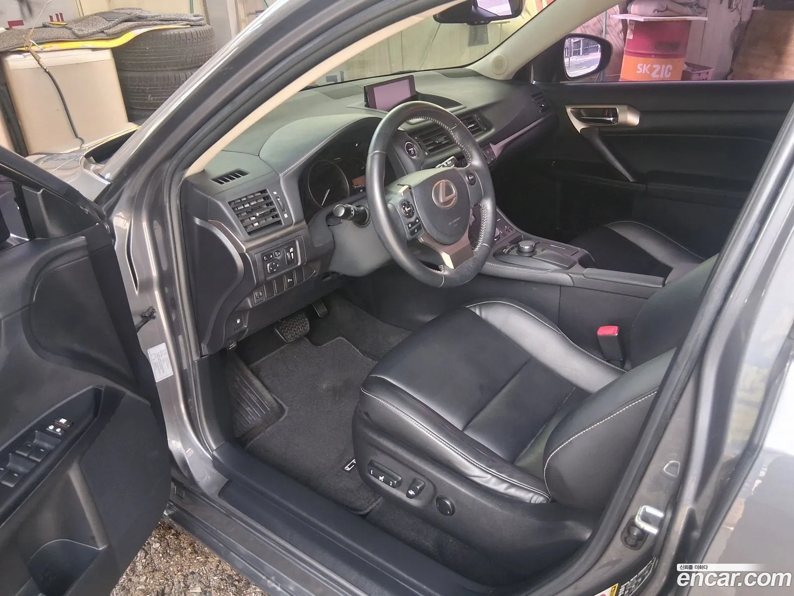 Lexus CT200h 2014 — 9