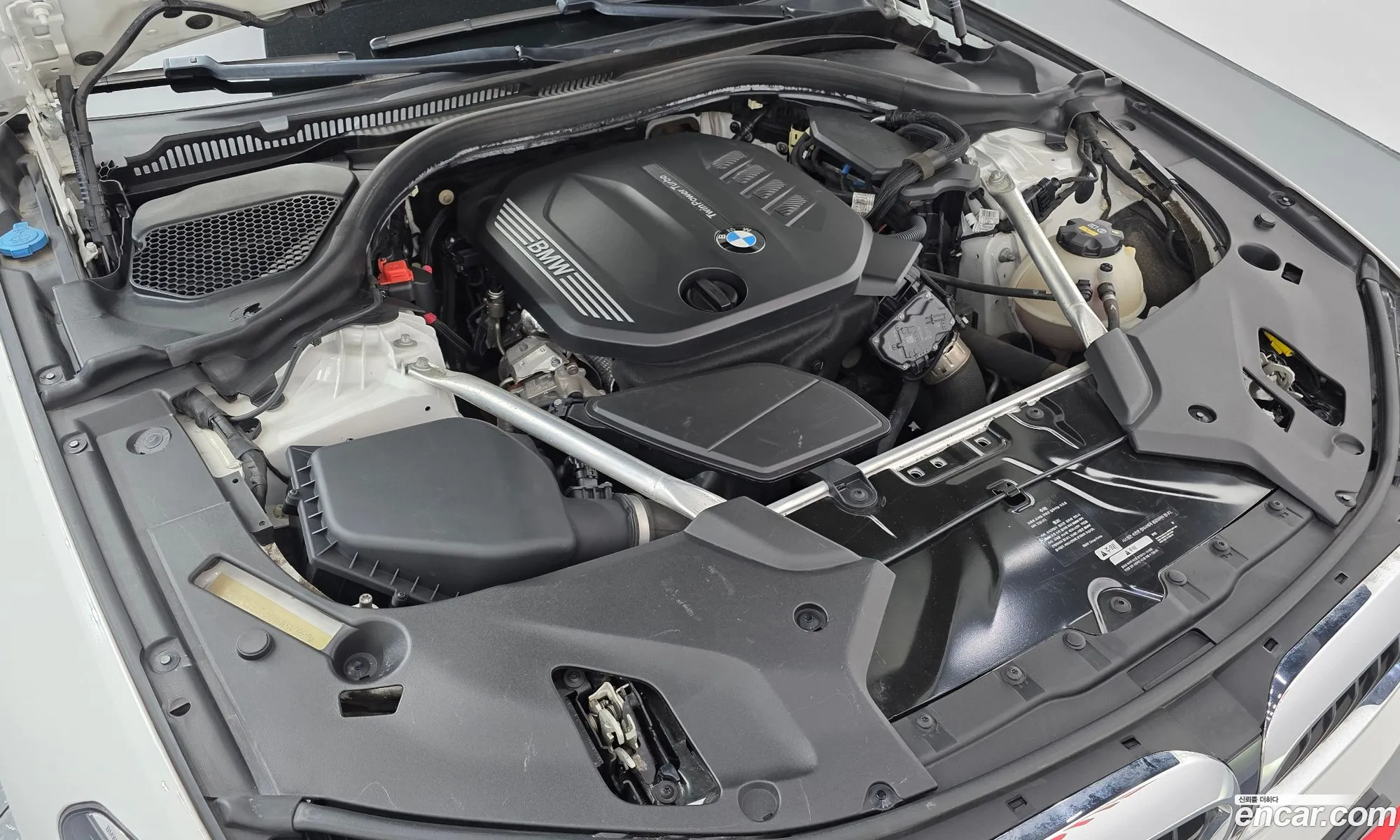 BMW 5 Series 2019 WBAJF5100LWW64988 — 16