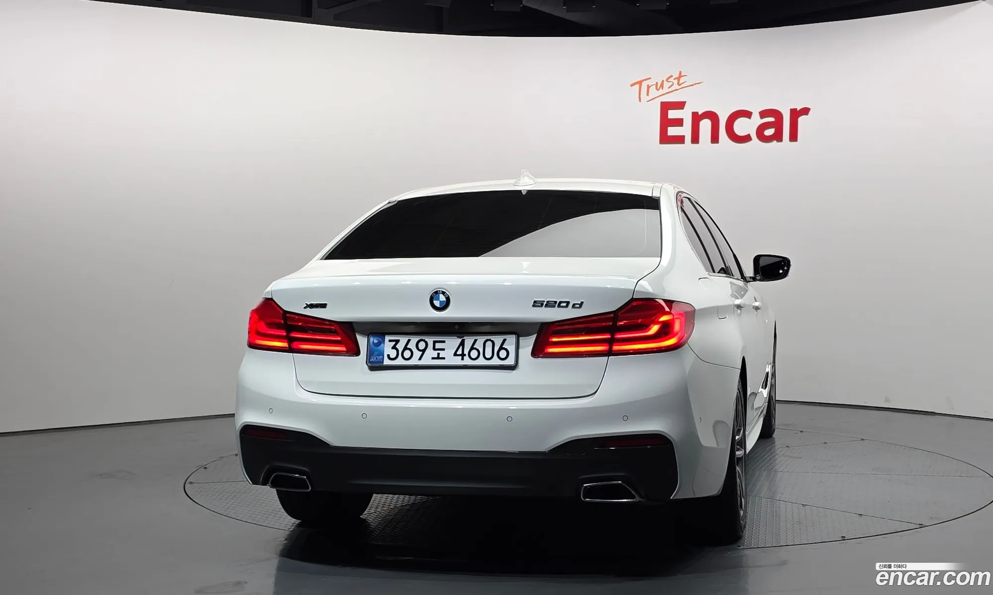 BMW 5 Series 2019 WBAJF5100LWW64988 — 10