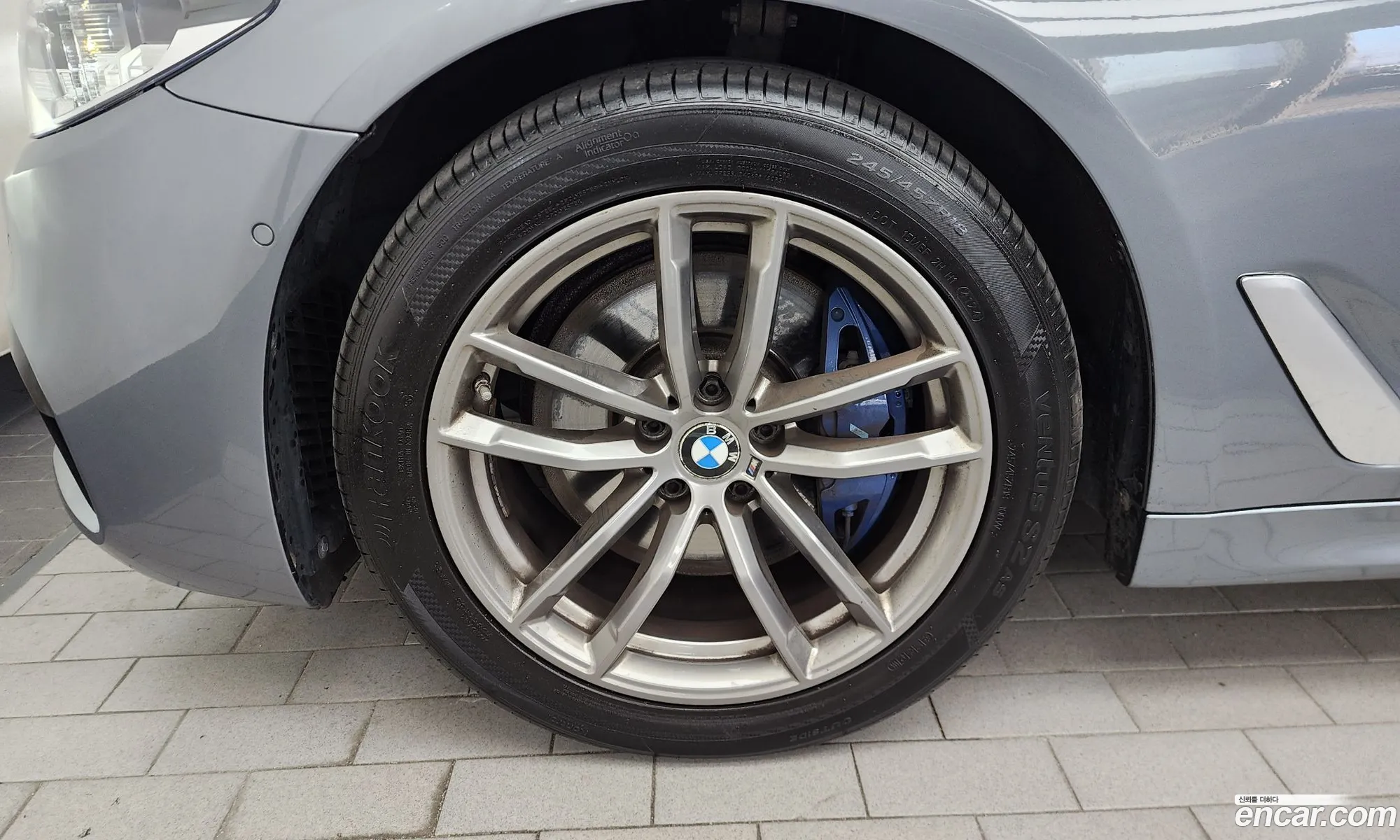 BMW 5 Series 2018 WBAJD9104JWC12023 — 16