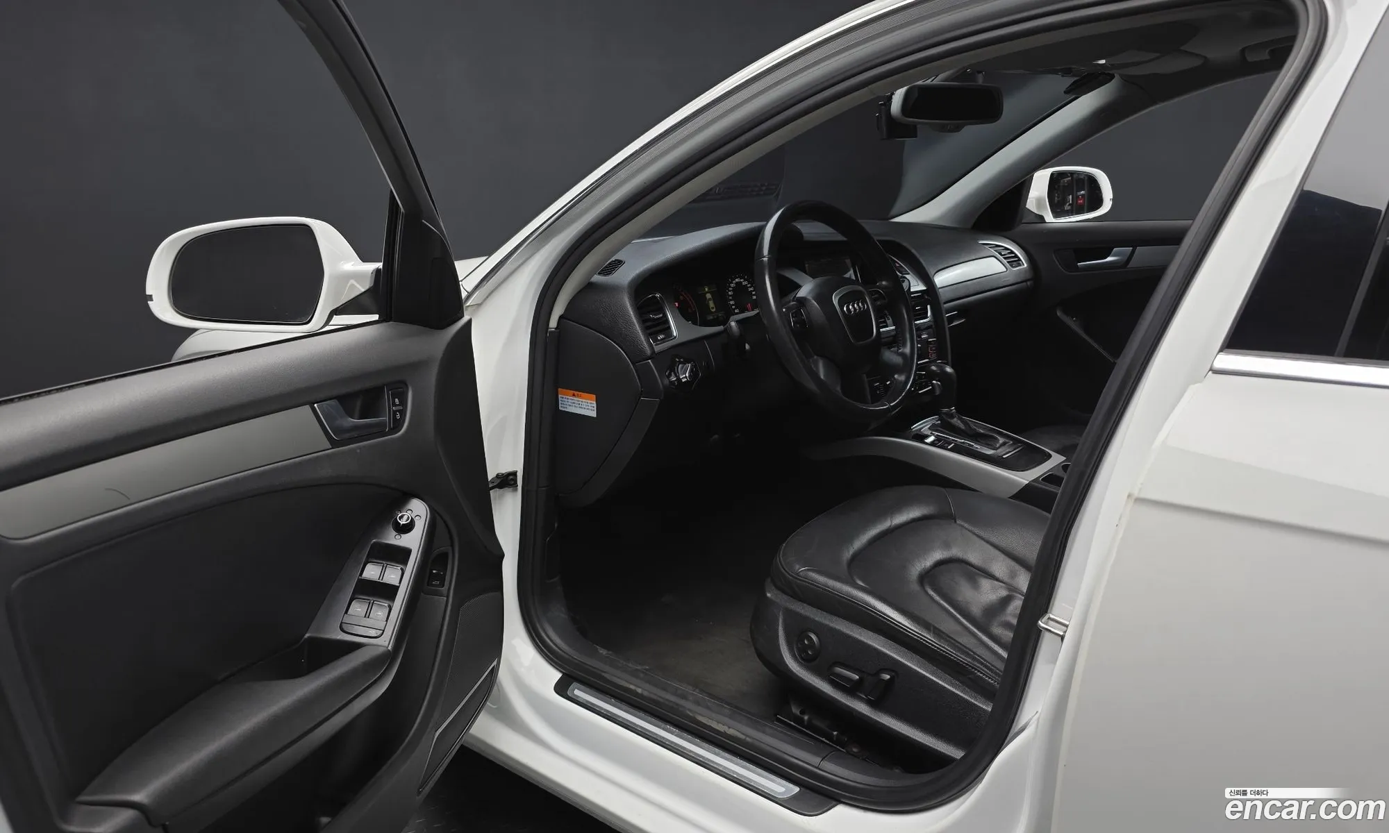 Audi A4 2011 WAUZZZ8K2CN004966 — 2