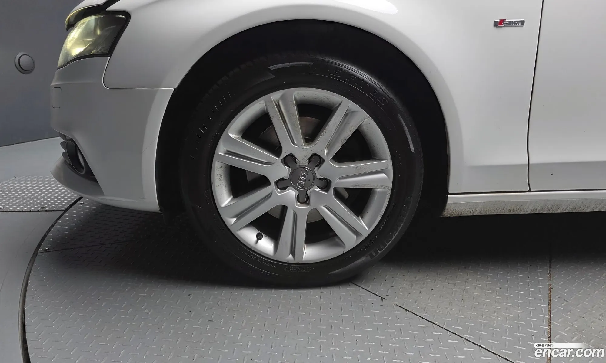 Audi A4 2011 WAUZZZ8K2CN004966 — 5