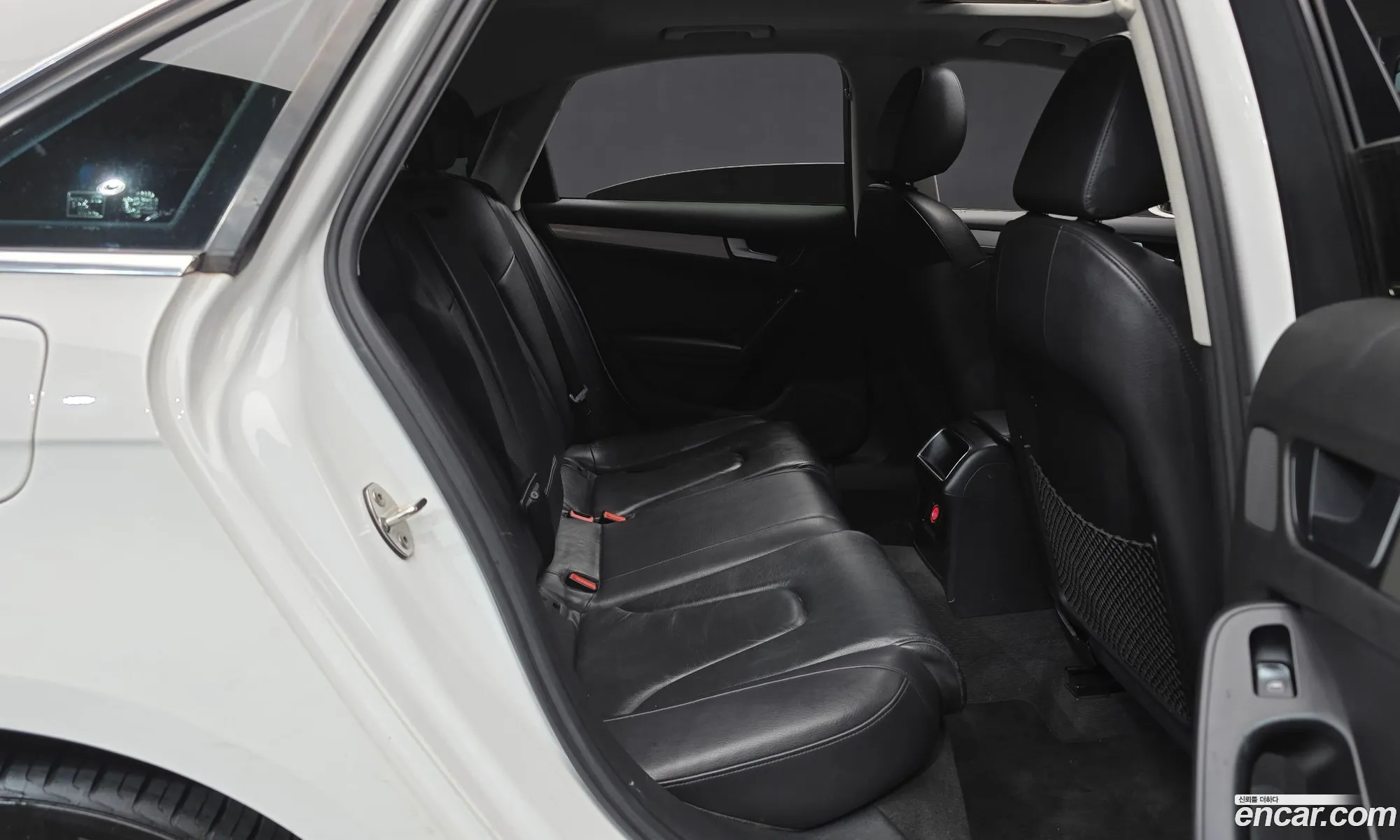 Audi A4 2011 WAUZZZ8K2CN004966 — 12