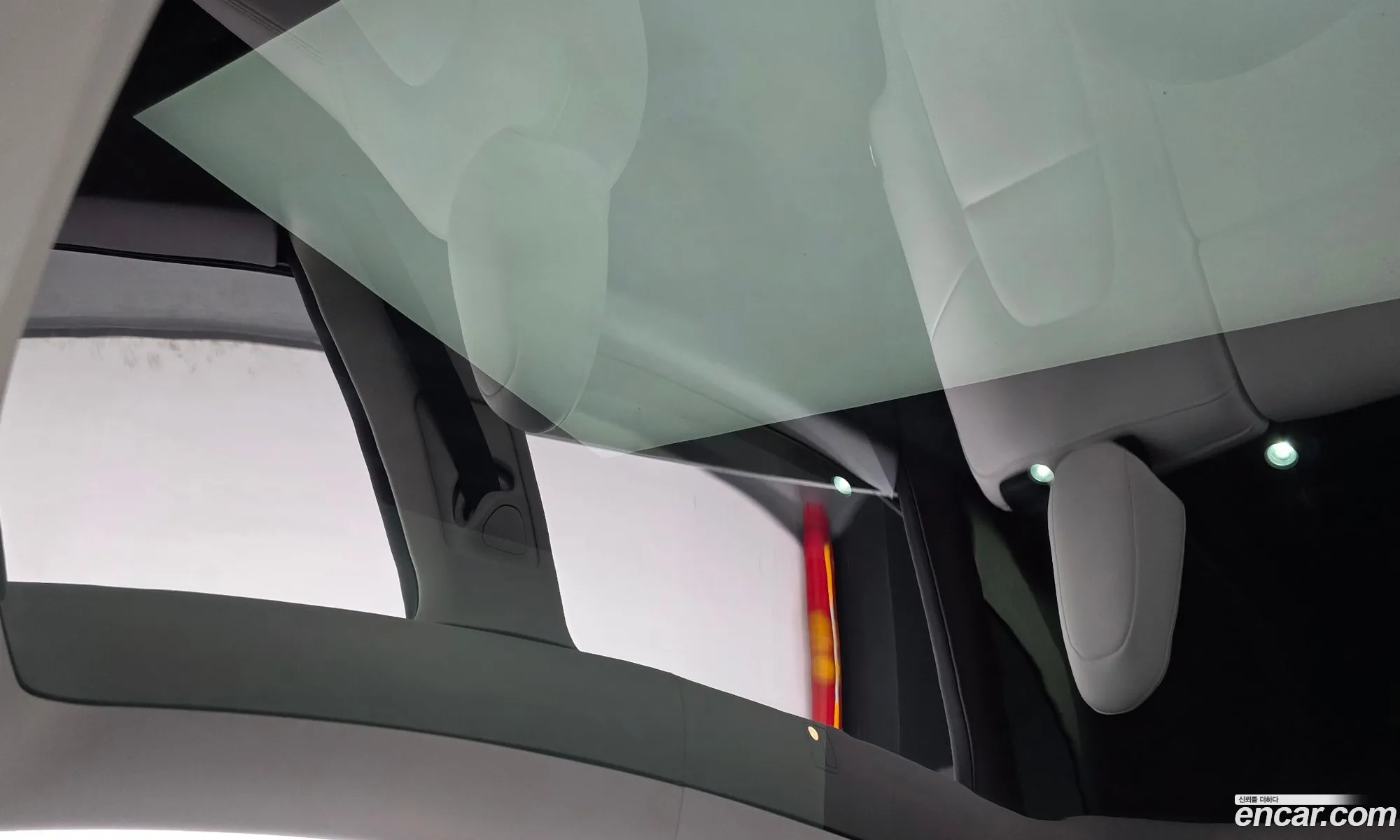 Tesla Model Y 2024 — 2