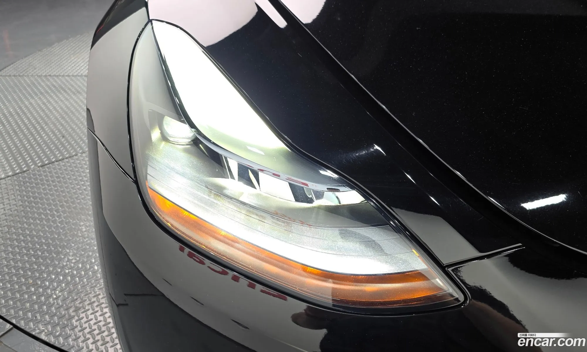 Tesla Model Y 2024 — 26