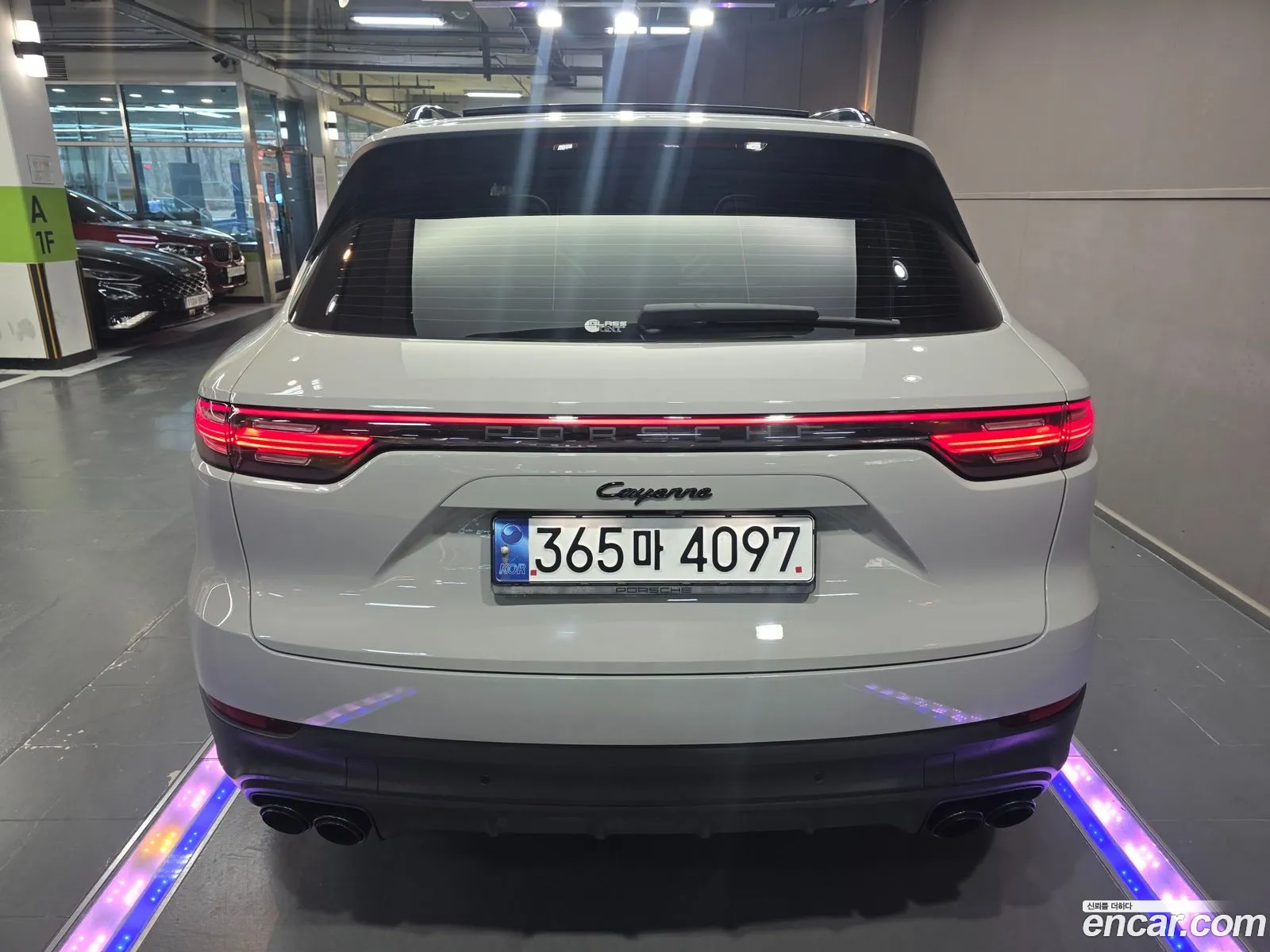 Porsche Cayenne 2023 — 2