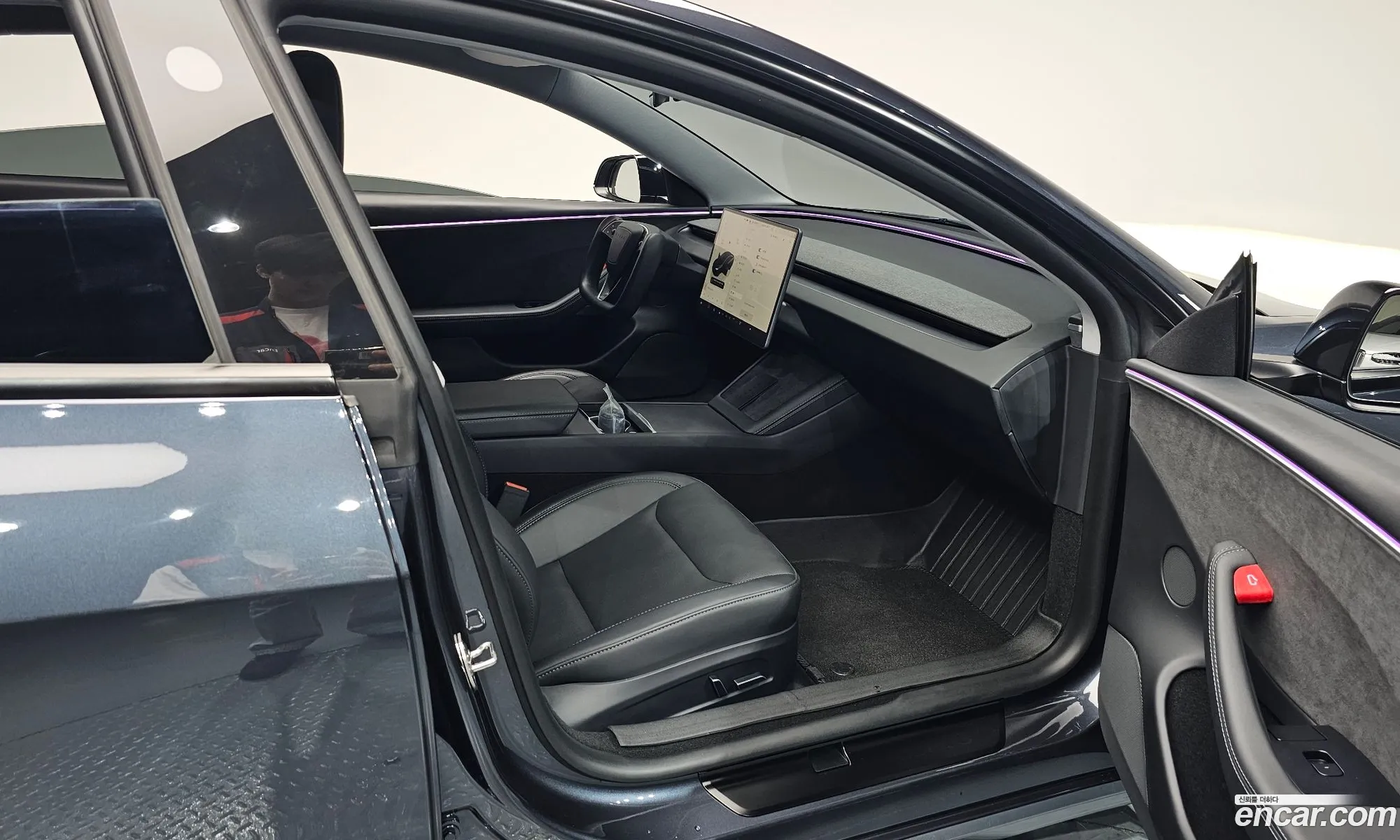 Tesla Model 3 2024 LRW3E7EK5RC161129 — 26