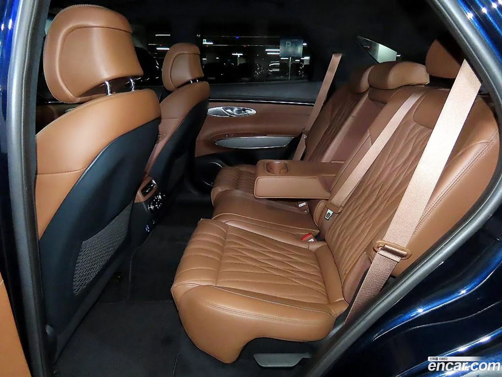 Genesis GV70 2021 — 3