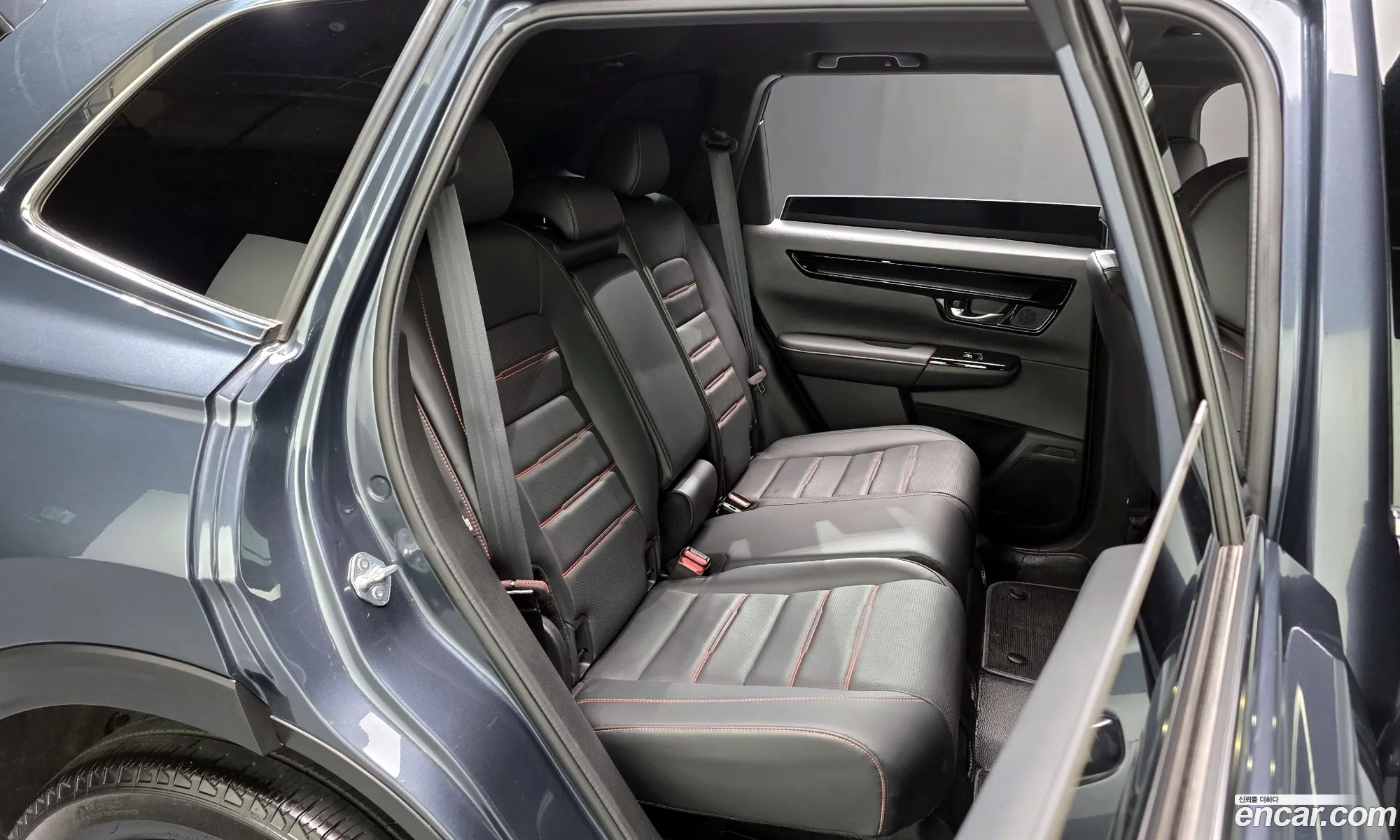 Honda CR-V 6th Gen 2023 — 32