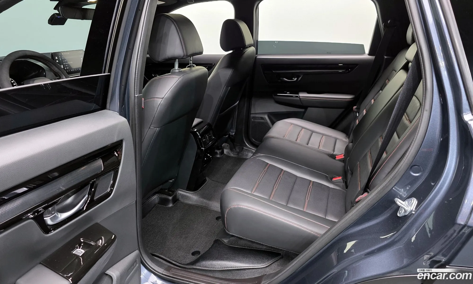 Honda CR-V 6th Gen 2023 — 28