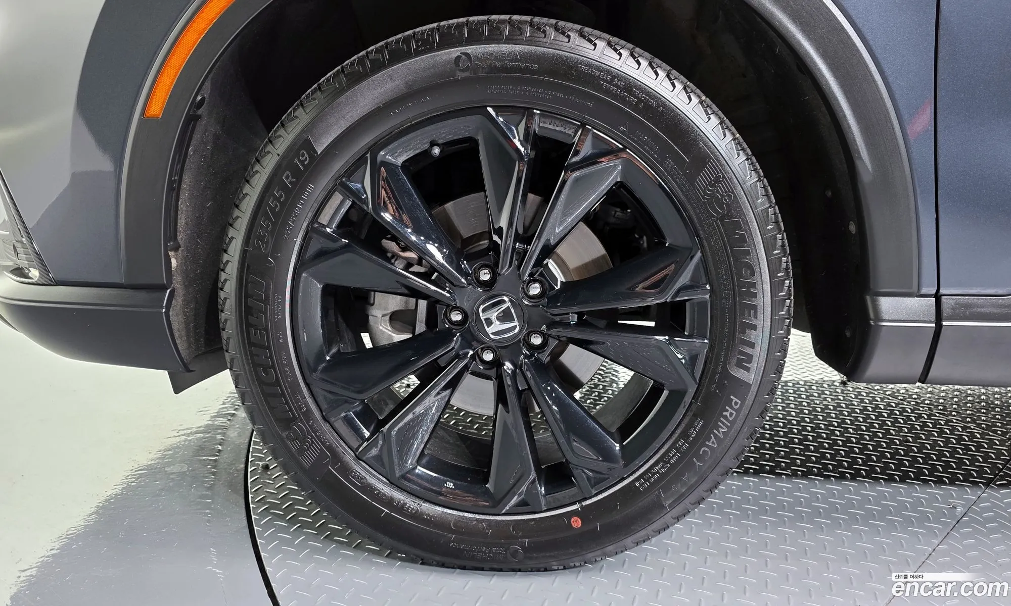 Honda CR-V 6th Gen 2023 — 7