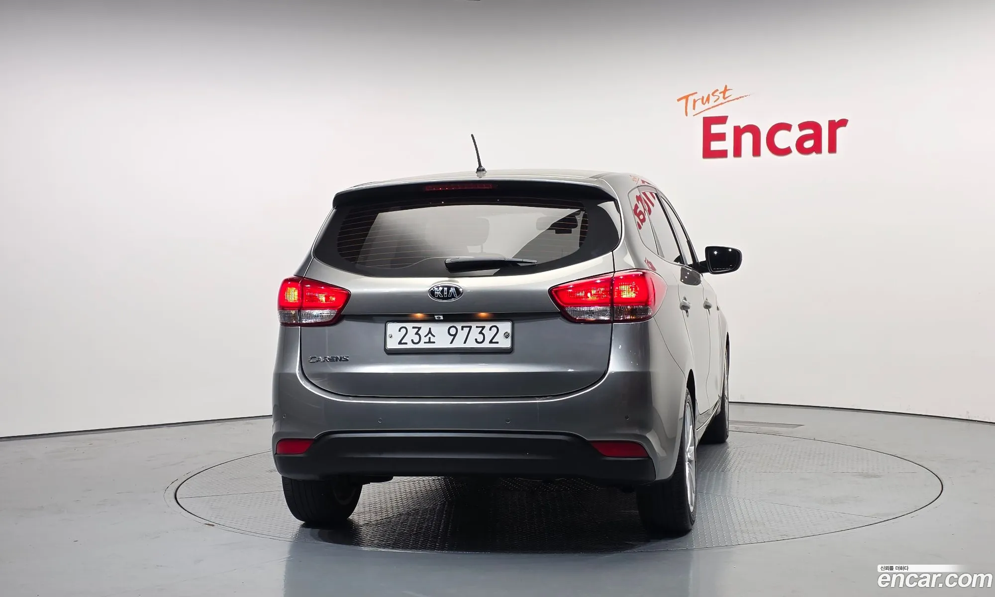Kia Carens 2013 — 2
