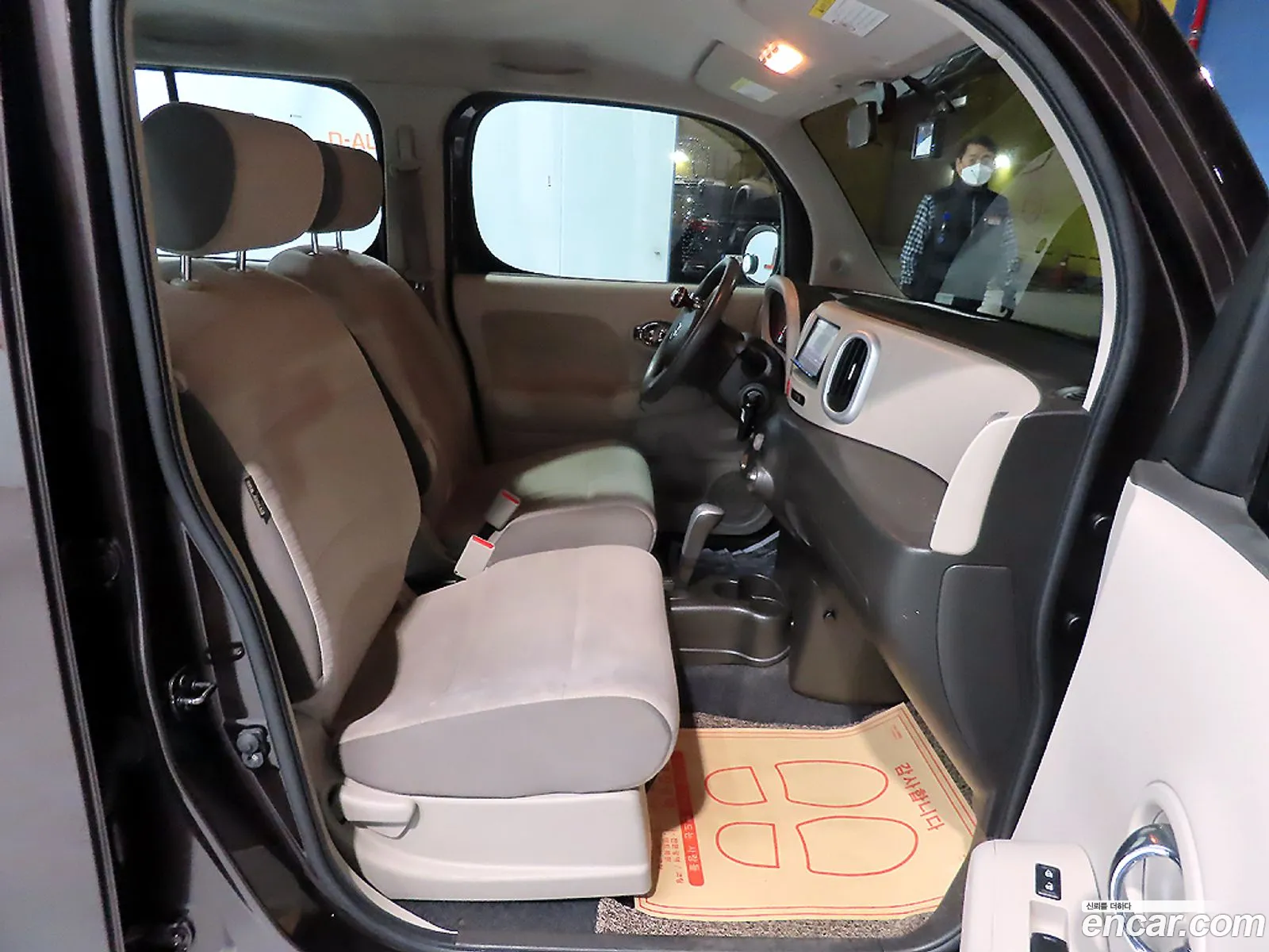 Nissan Cube 2011 — 14