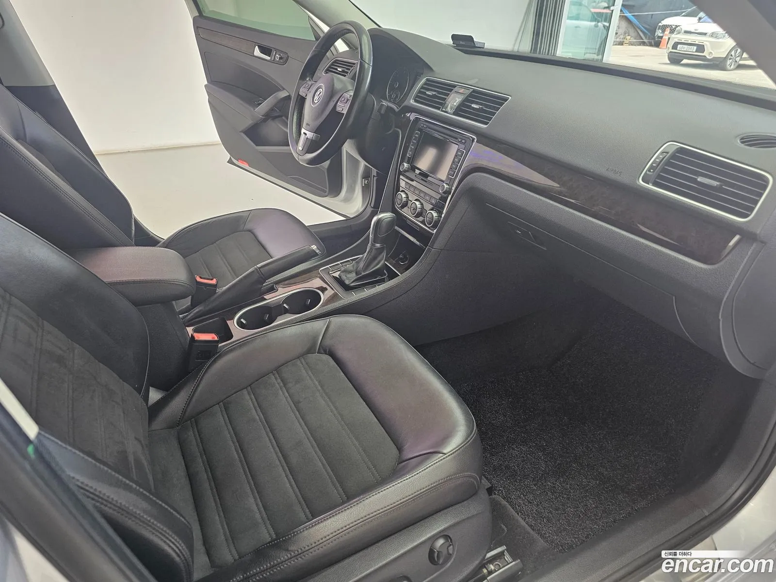 Volkswagen Passat 2015 — 11