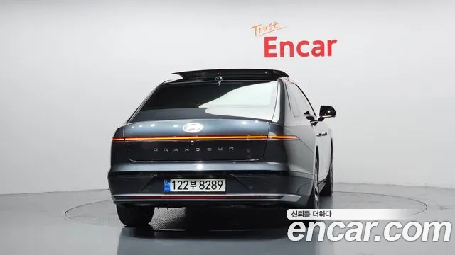 Hyundai Grandeur Hybrid 2023 — 3