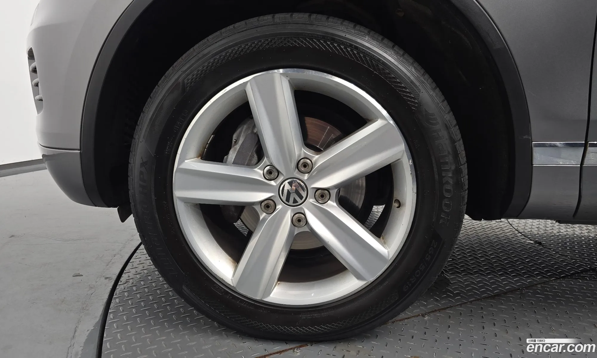 Volkswagen Touareg 2014 — 2