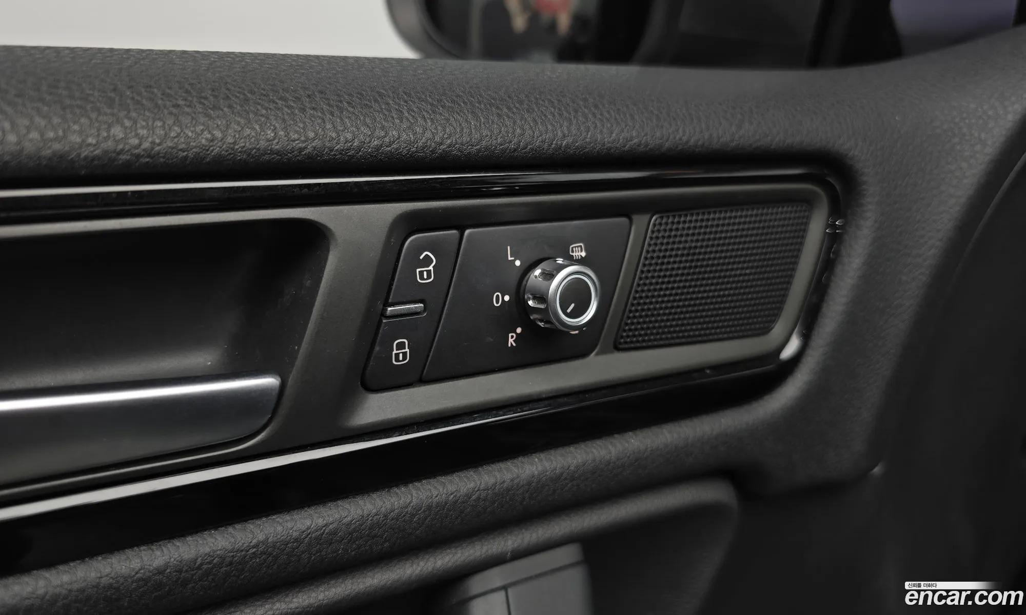 Volkswagen Touareg 2014 — 18