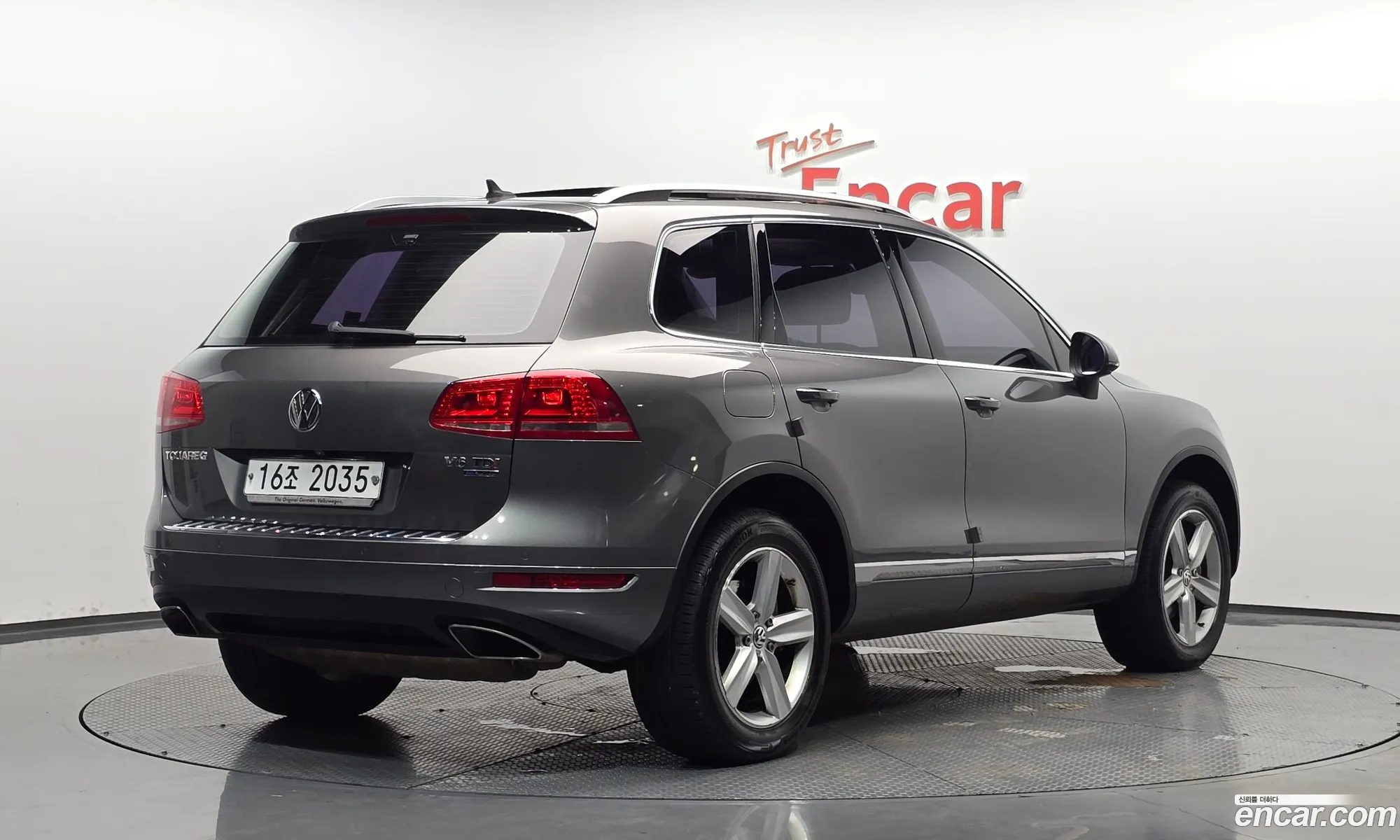 Volkswagen Touareg 2014 — 19