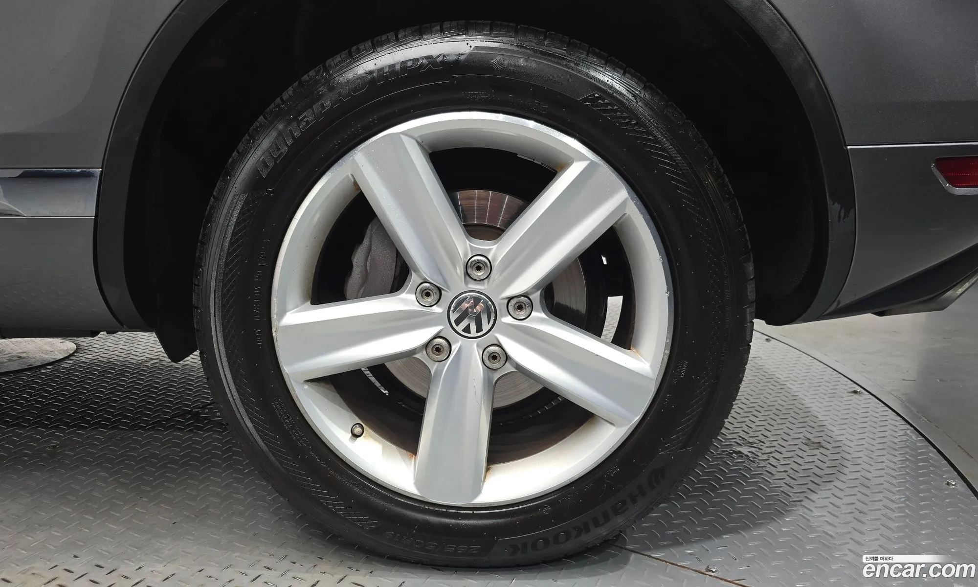 Volkswagen Touareg 2014 — 22