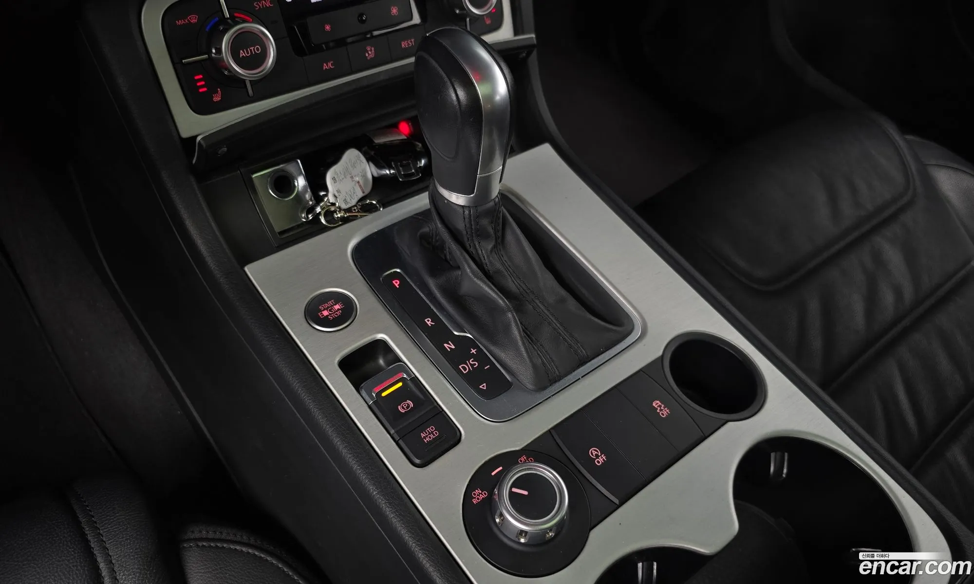 Volkswagen Touareg 2014 — 33