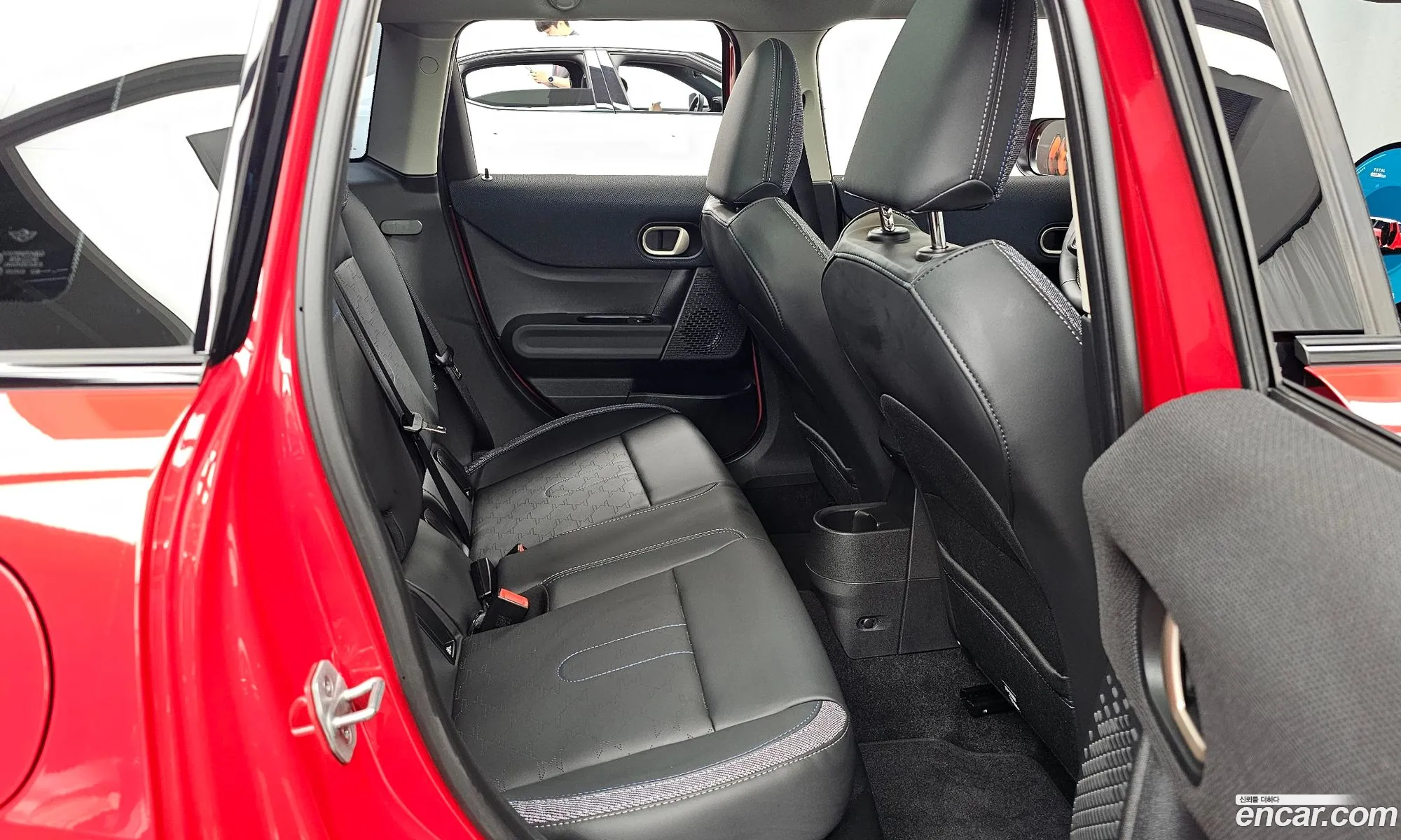 Mini Cooper C 2025 WMW61GD09S2X55789 — 29