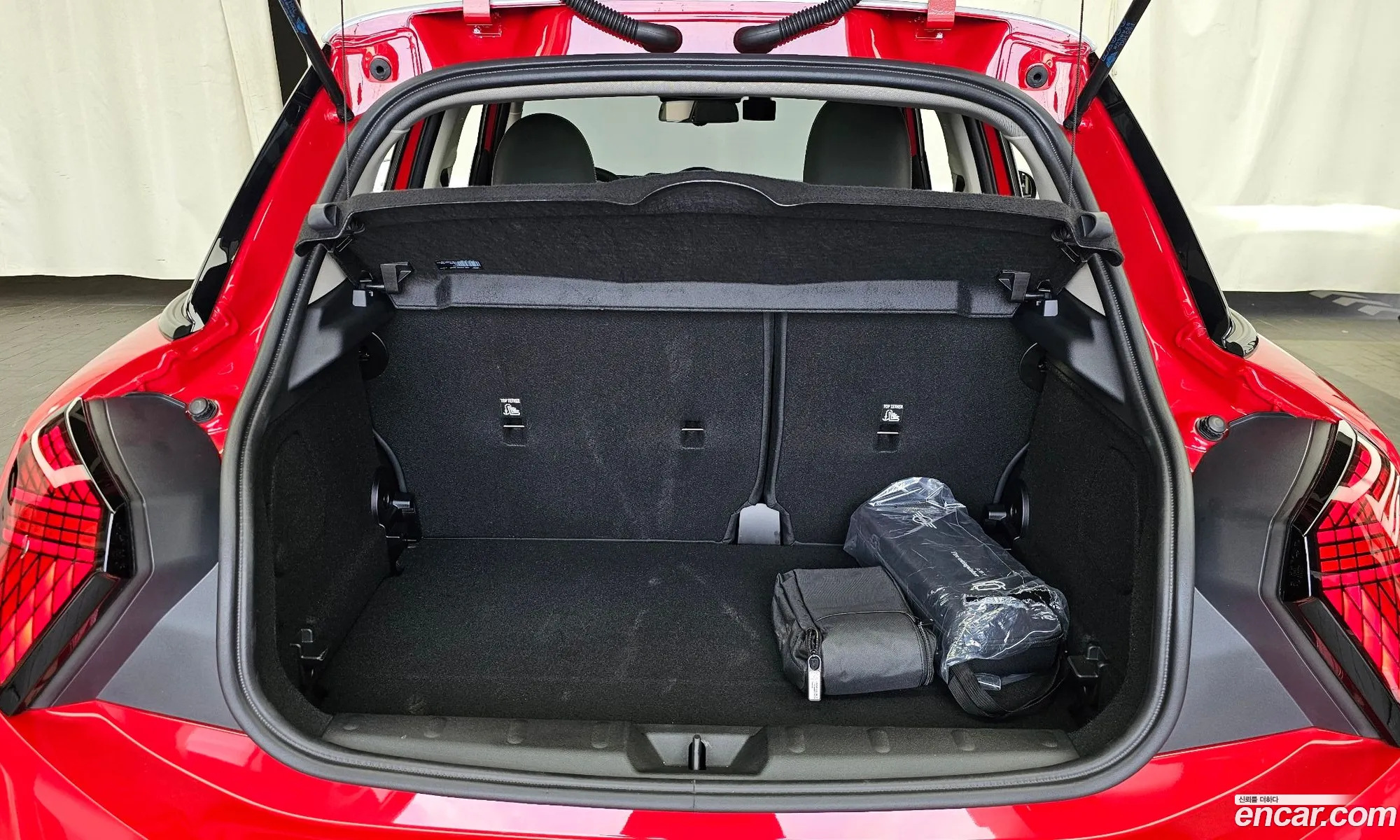 Mini Cooper C 2025 WMW61GD09S2X55789 — 23