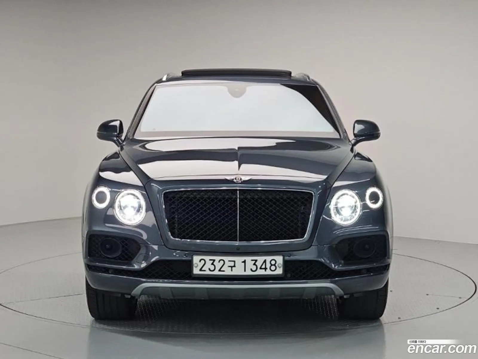 Bentley Bentayga 2019 — 11