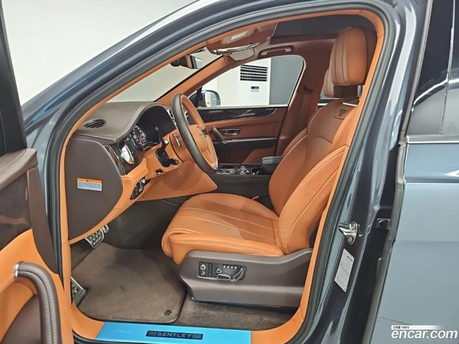 Bentley Bentayga 2019 — 3
