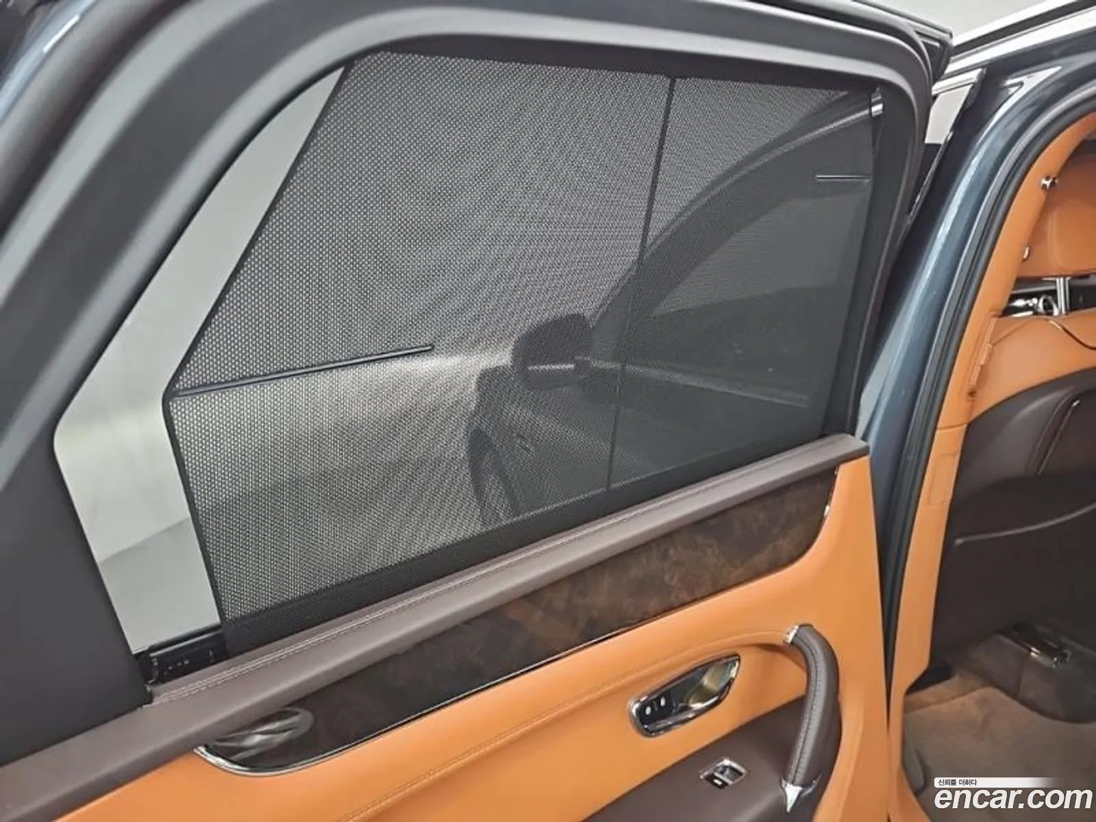 Bentley Bentayga 2019 — 13