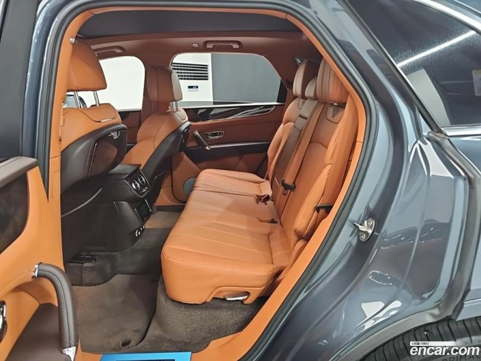 Bentley Bentayga 2019 — 14