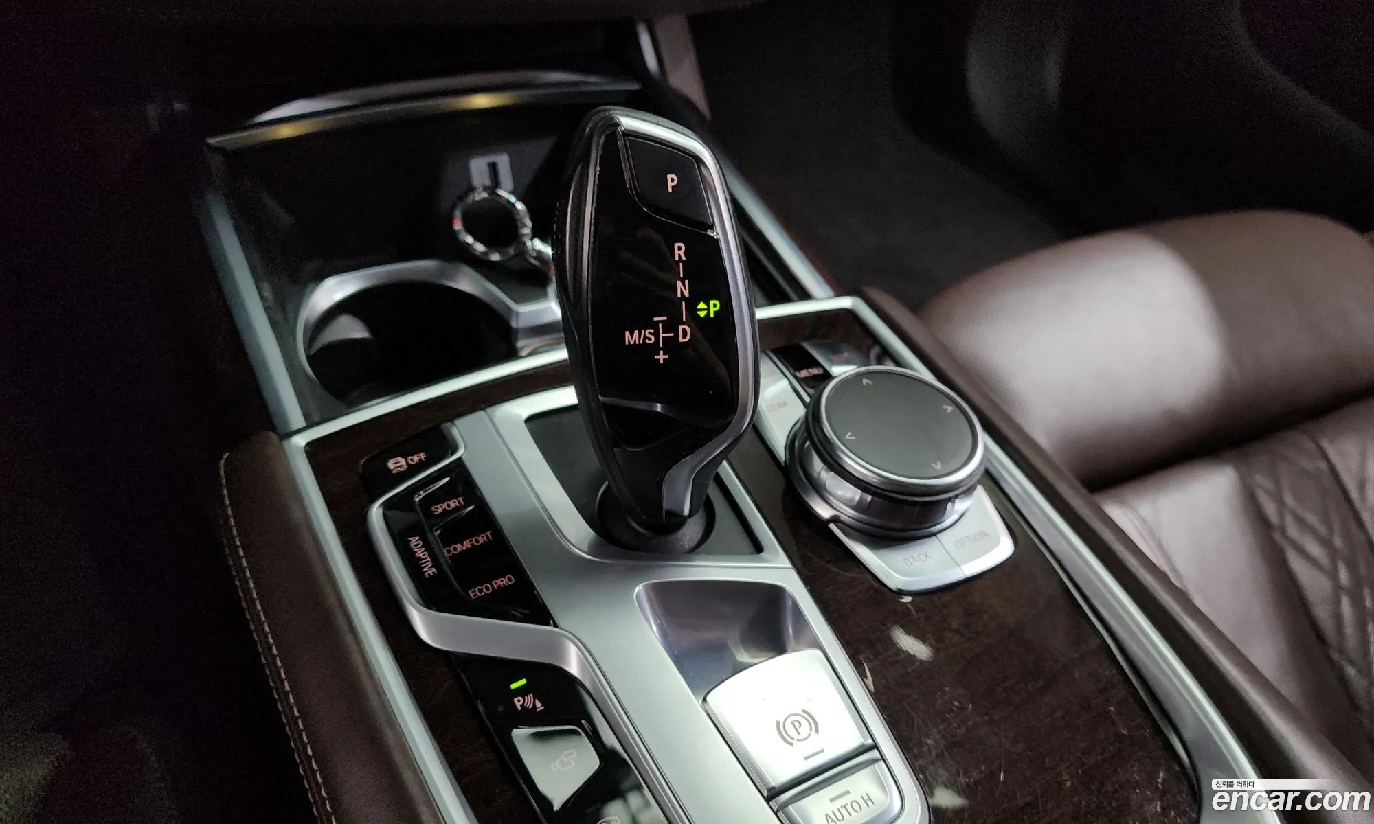 BMW 7 Series 2016 WBA7G6104GG678776 — 12