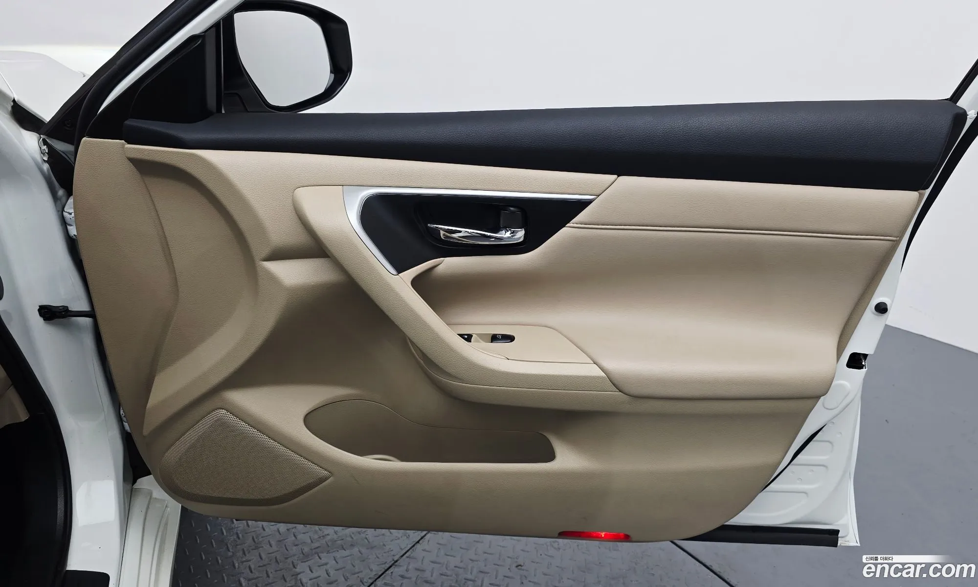 Nissan Altima 2018 — 27