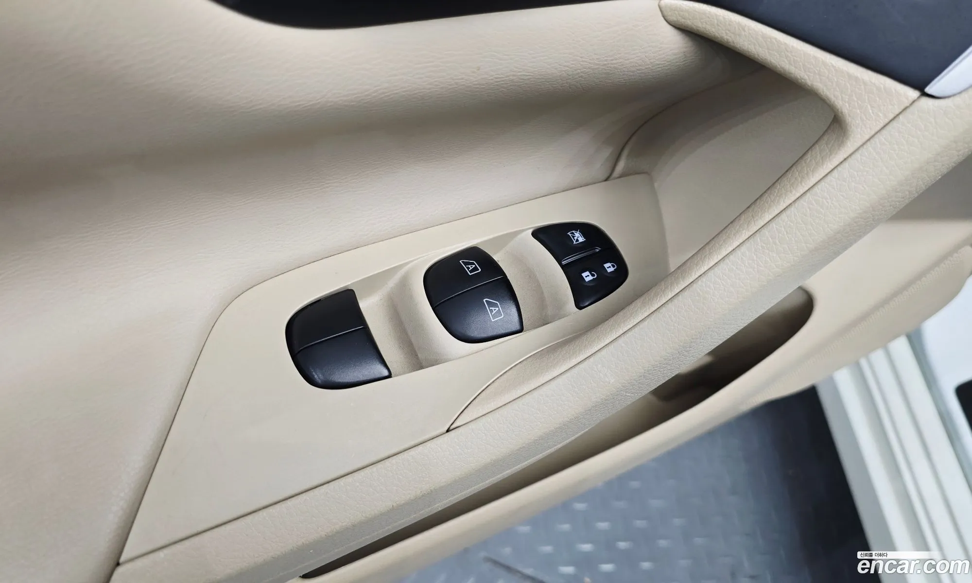 Nissan Altima 2018 — 18