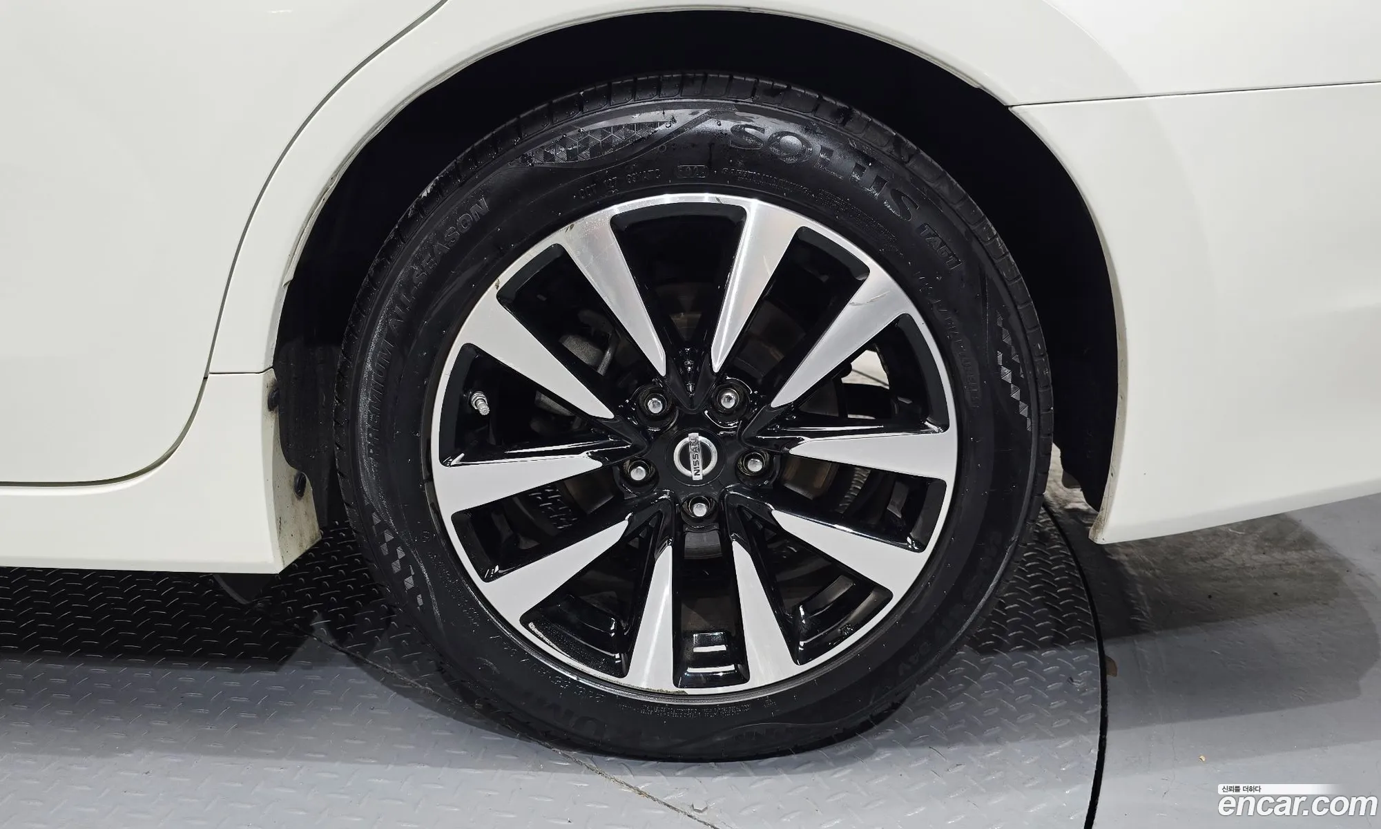 Nissan Altima 2018 — 21