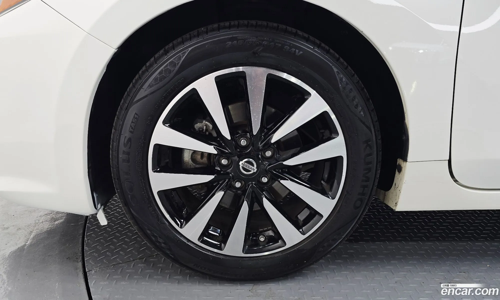 Nissan Altima 2018 — 9