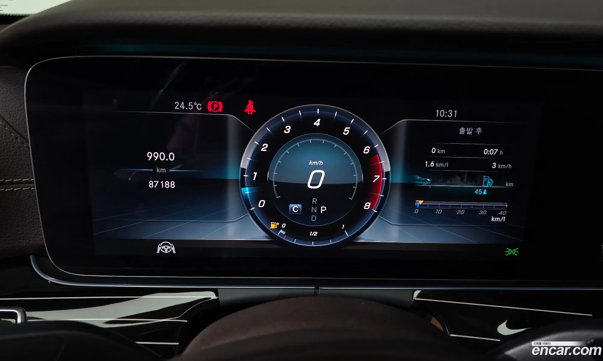 Mercedes-Benz E-Class W213 2018 — 16