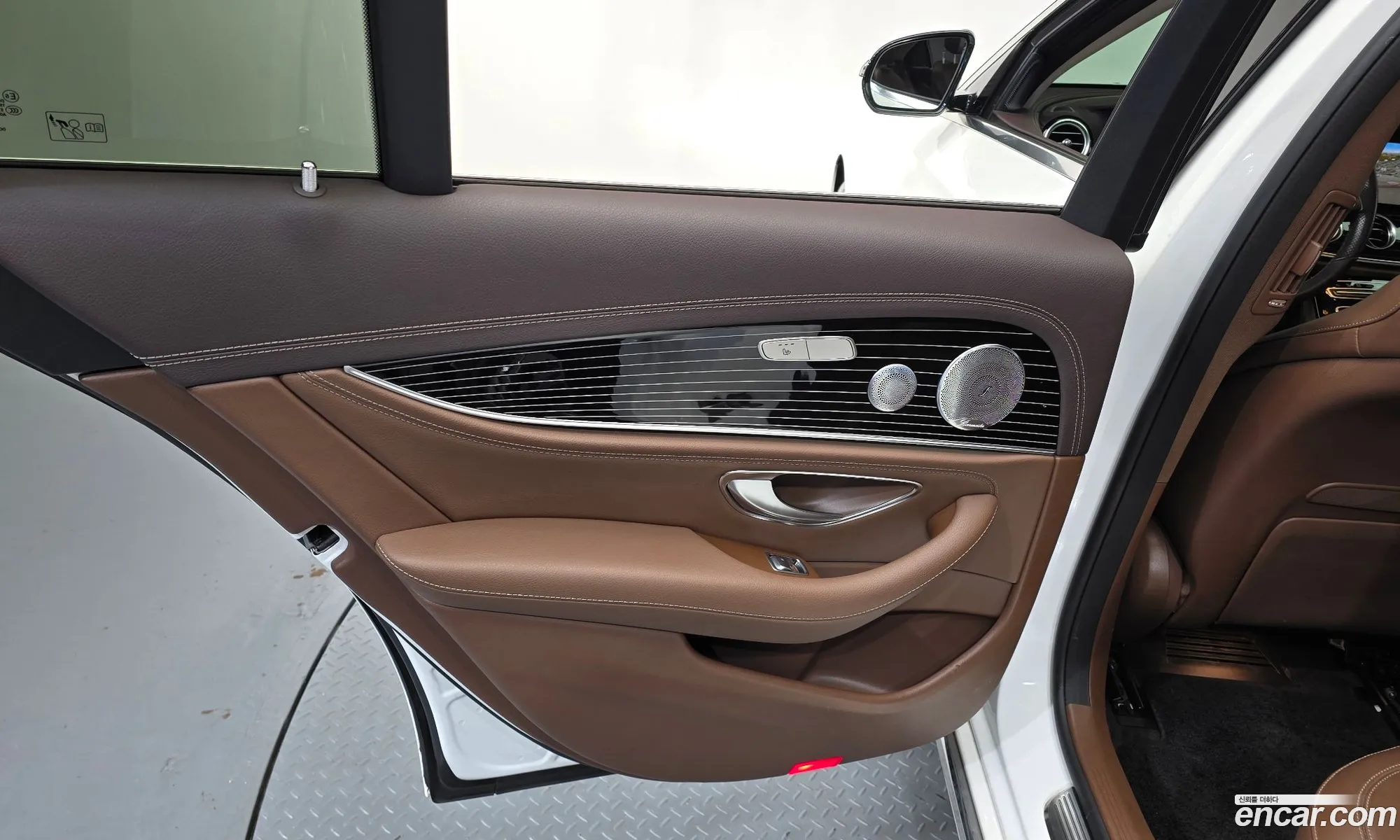 Mercedes-Benz E-Class W213 2018 — 26