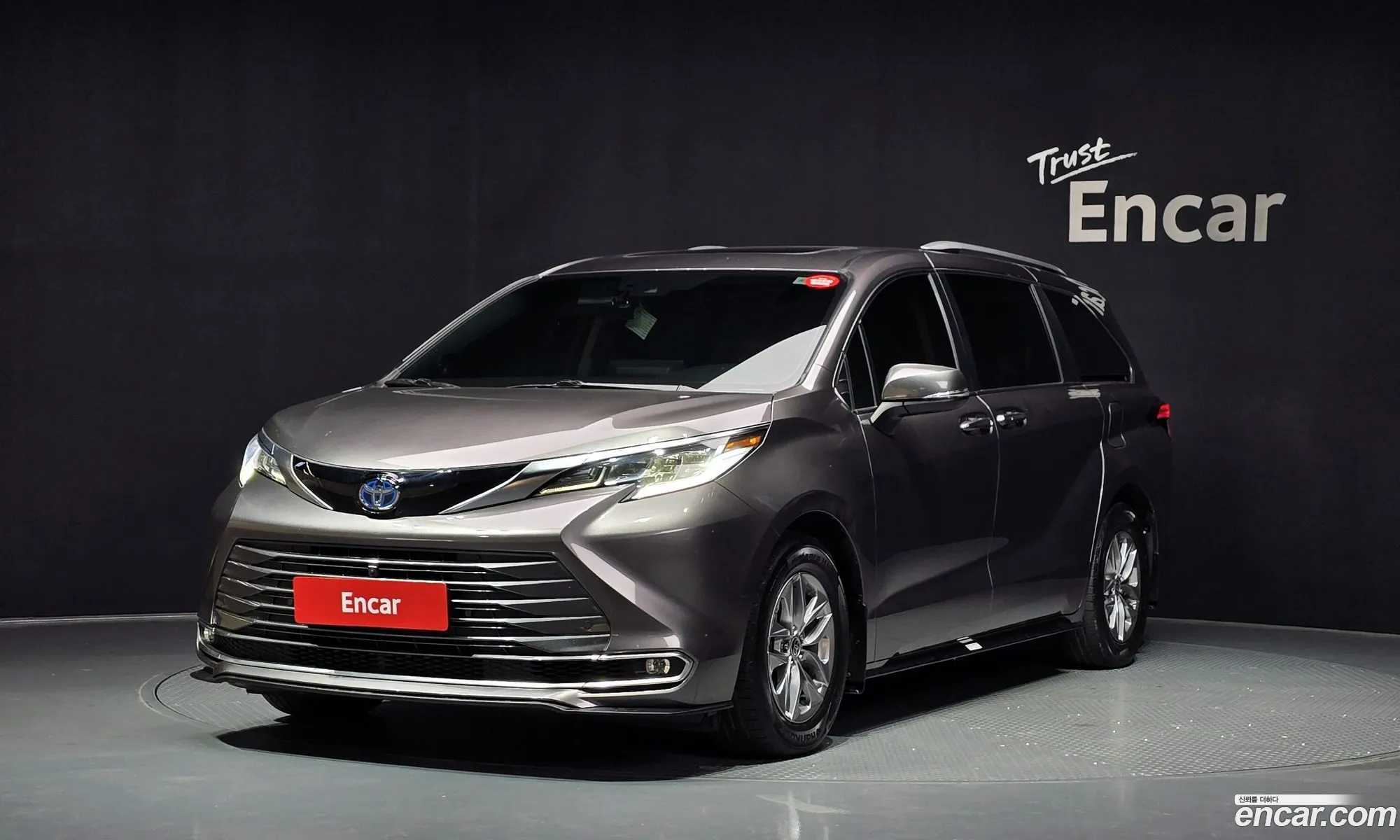 Toyota Sienna 2022 — 34