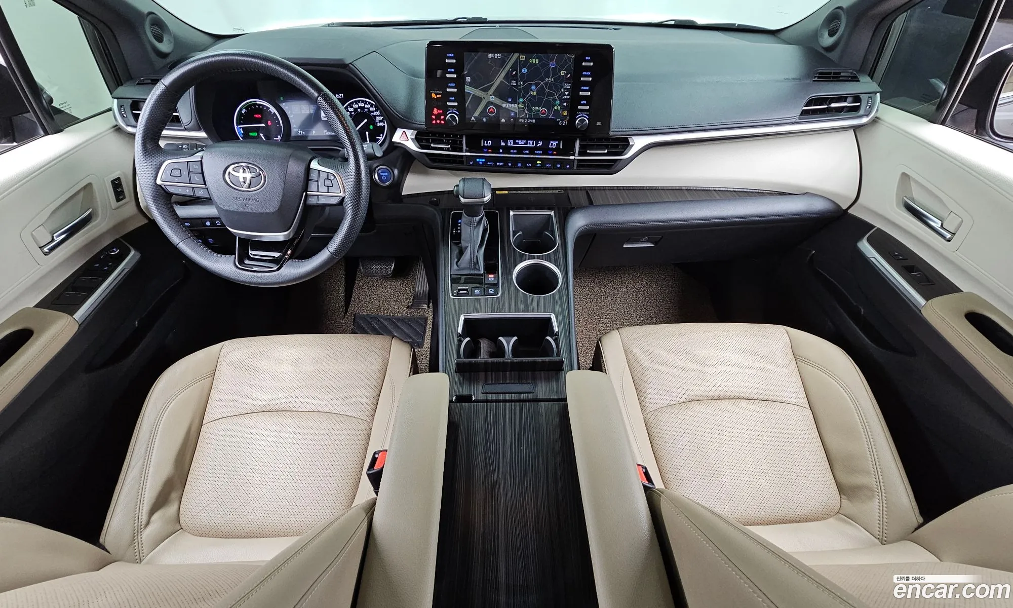Toyota Sienna 2022 — 14