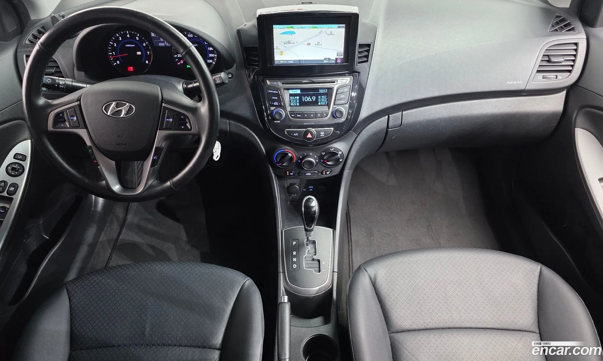 Hyundai Accent 2019 — 3