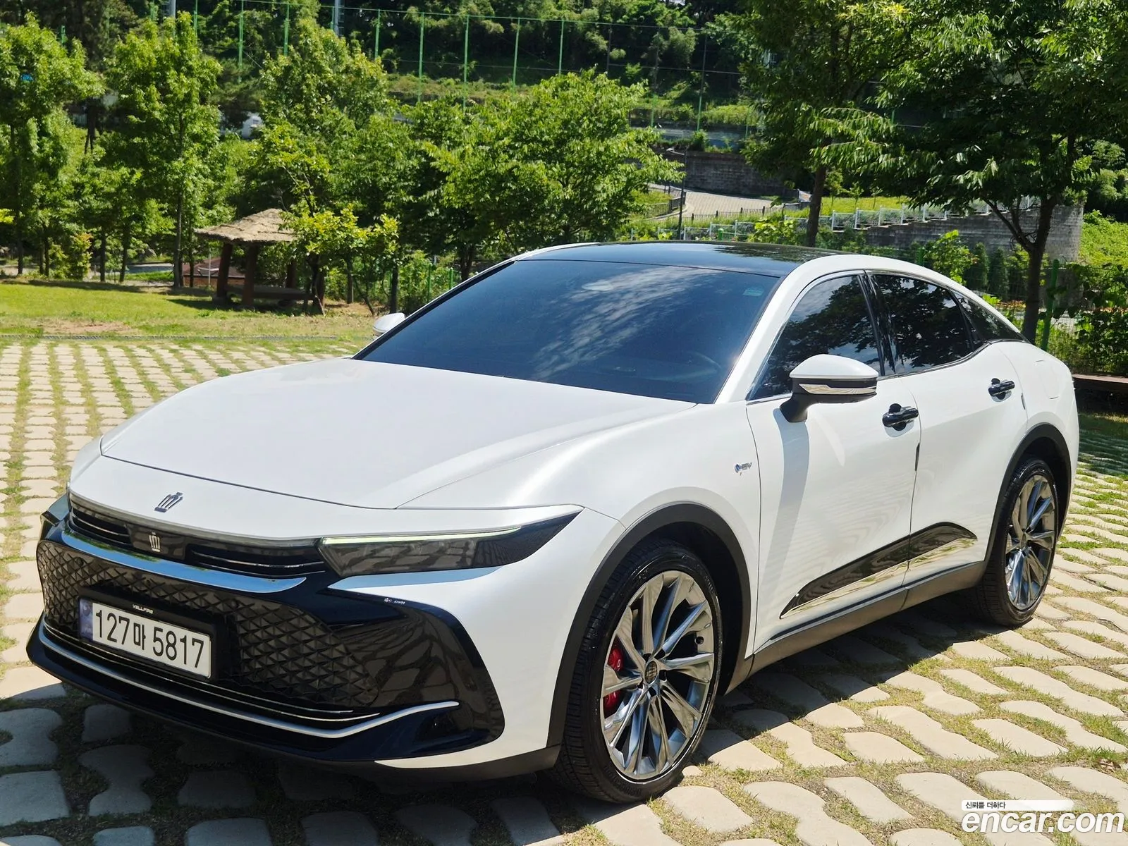 Toyota Crown Crossover 2024 — 13