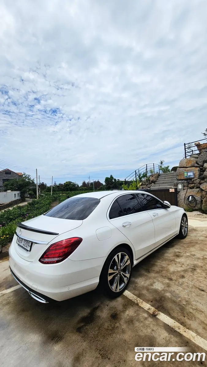Mercedes-Benz C-Class W205 2018 — 5