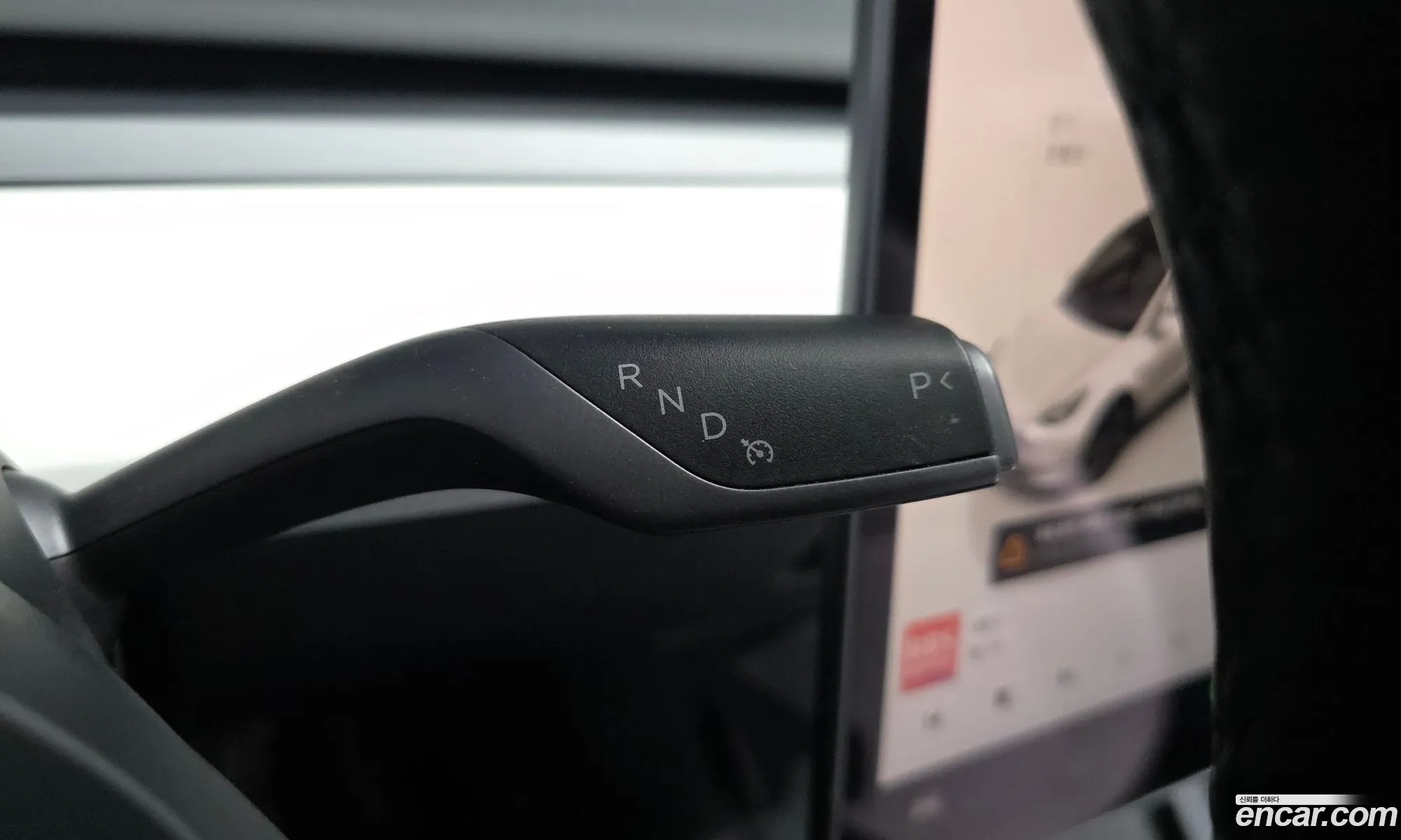 Tesla Model Y 2024 — 8