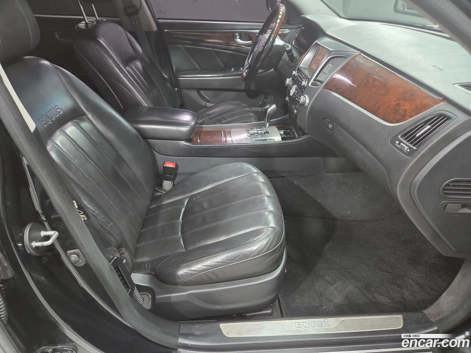 Hyundai Equus 2011 — 3