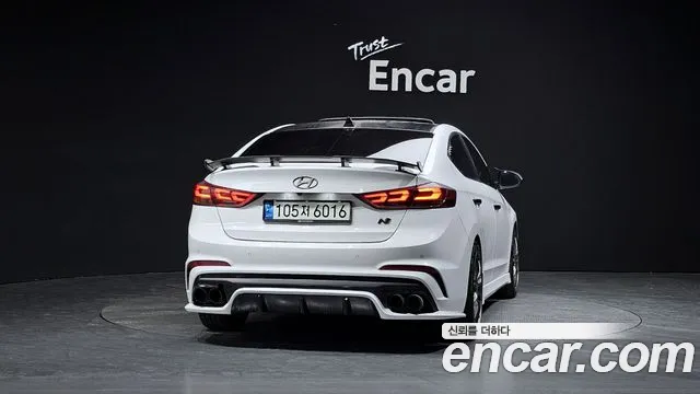 Hyundai Elantra AD 2016 — 3