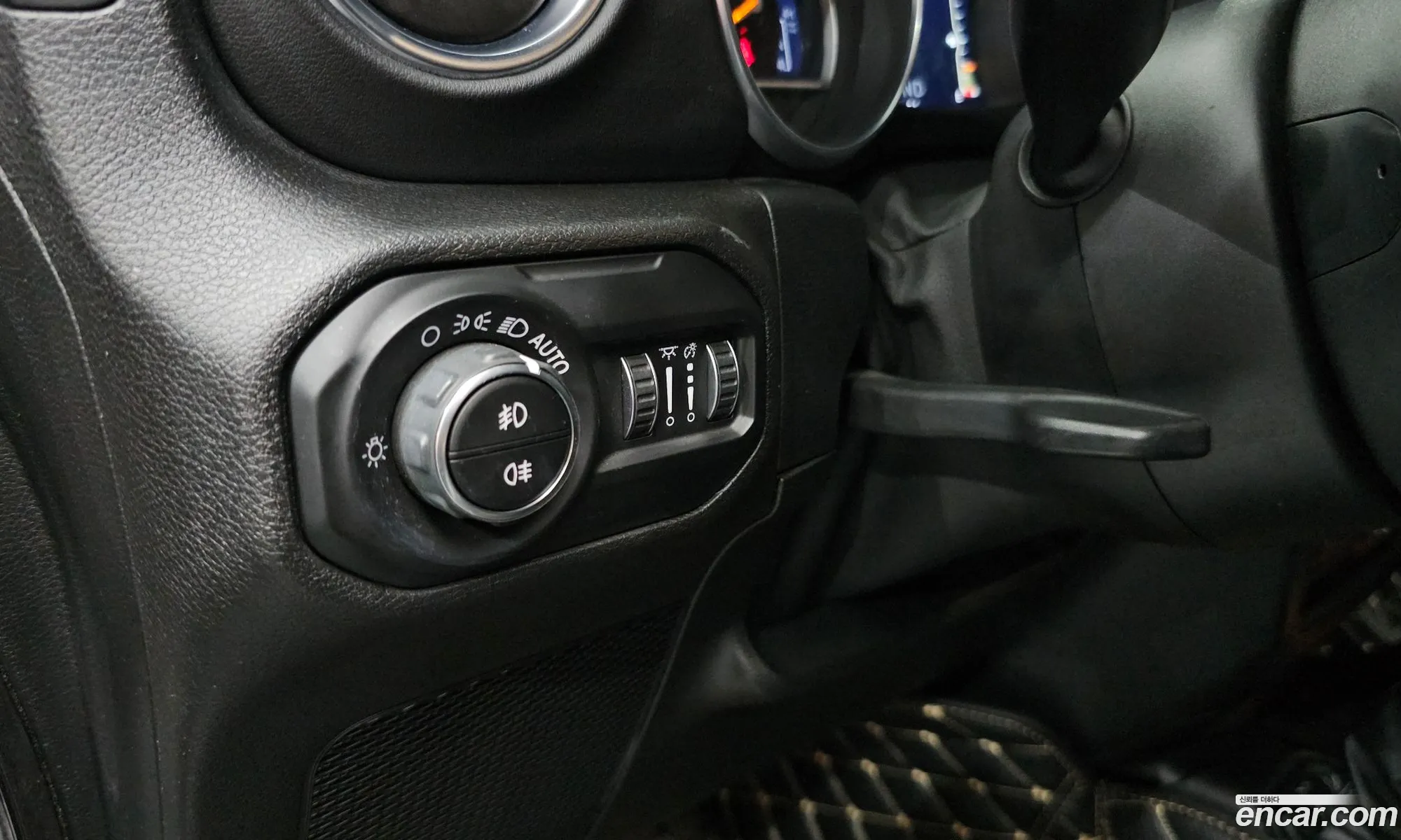 Jeep Wrangler 2020 — 24