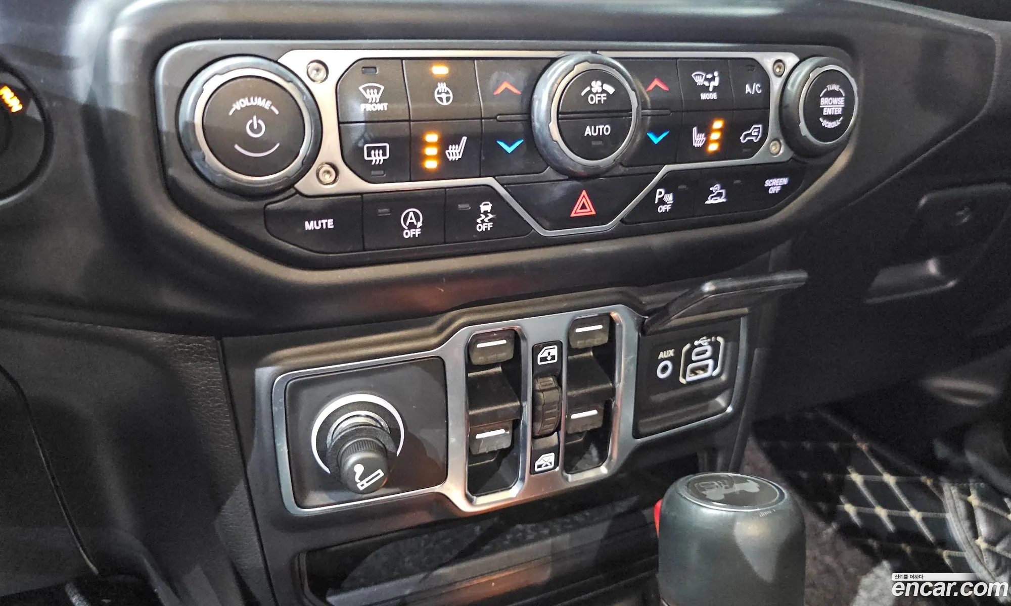 Jeep Wrangler 2020 — 10